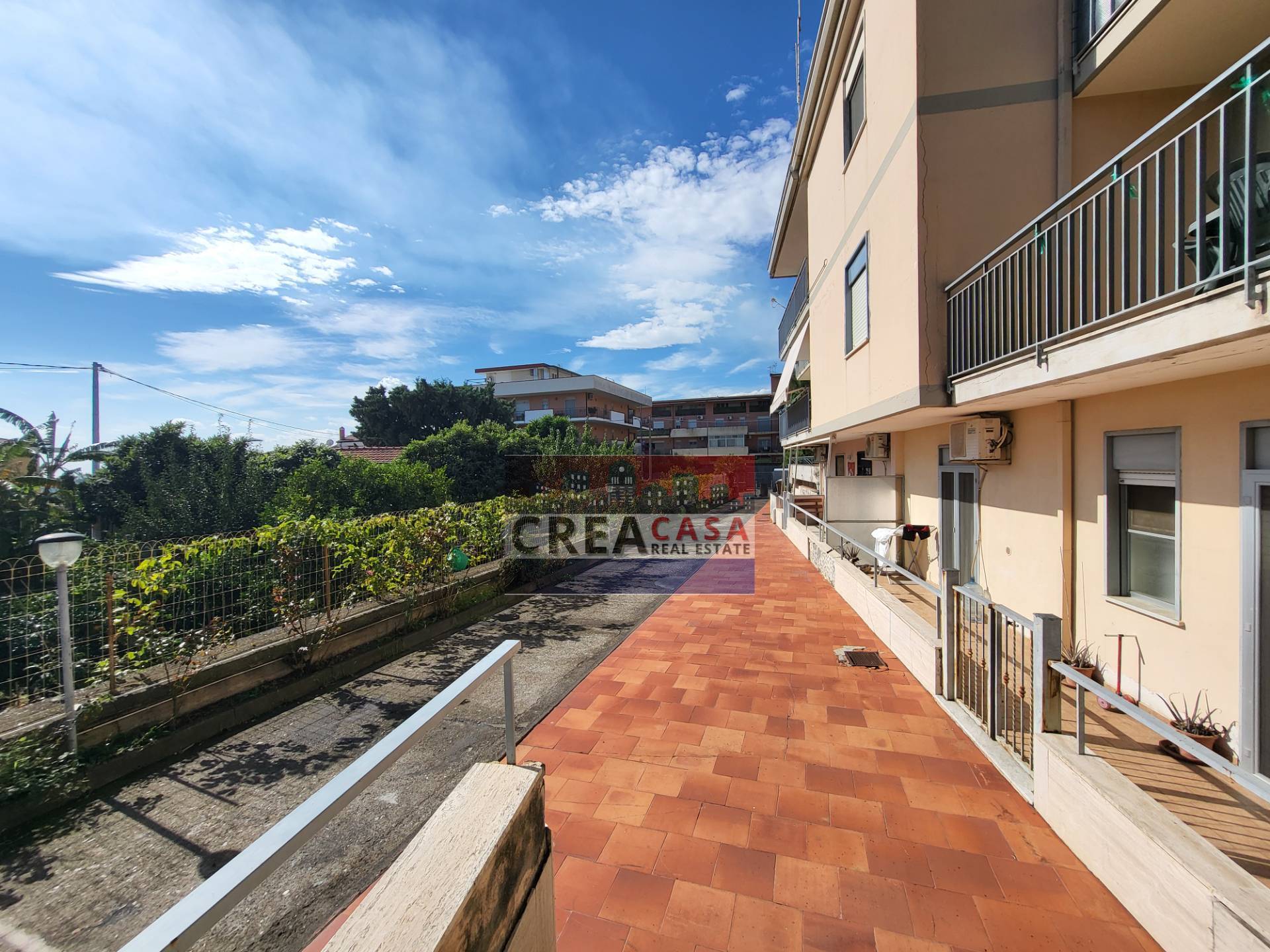 Appartamento con Garage in vendita a Fiumefreddo di Sicilia