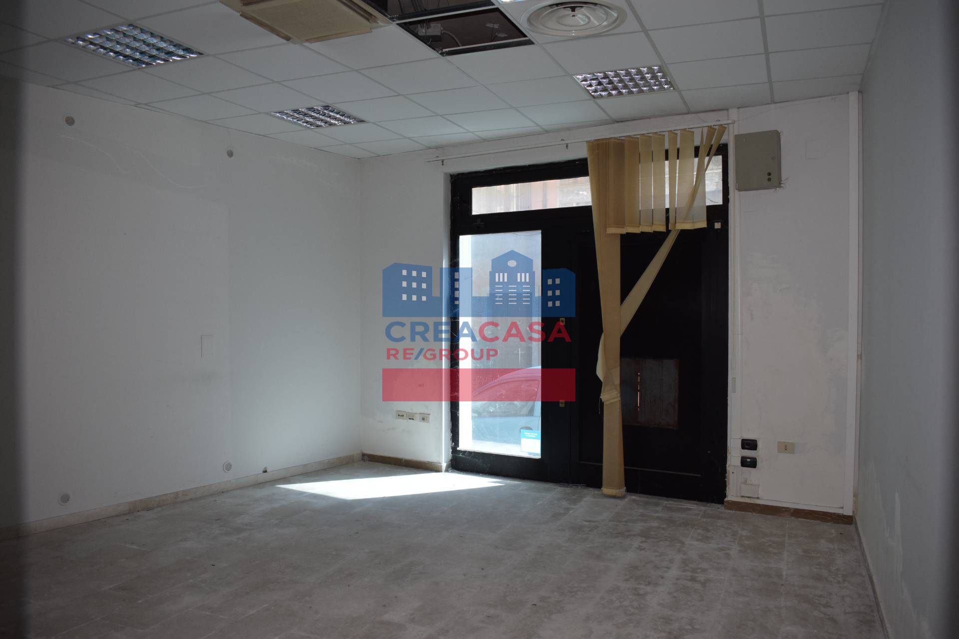 Locale commerciale in vendita a Calatabiano