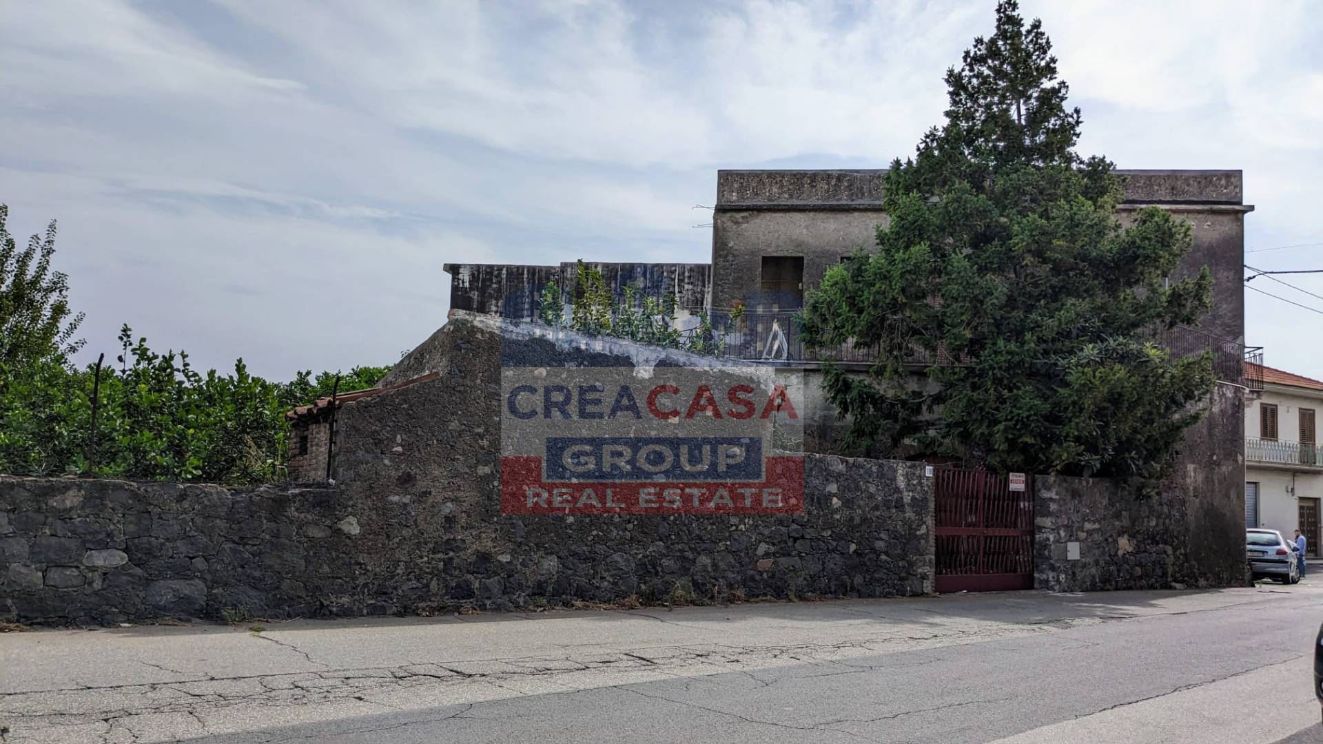 Stabile/Palazzo in vendita a Giarre, Altarello