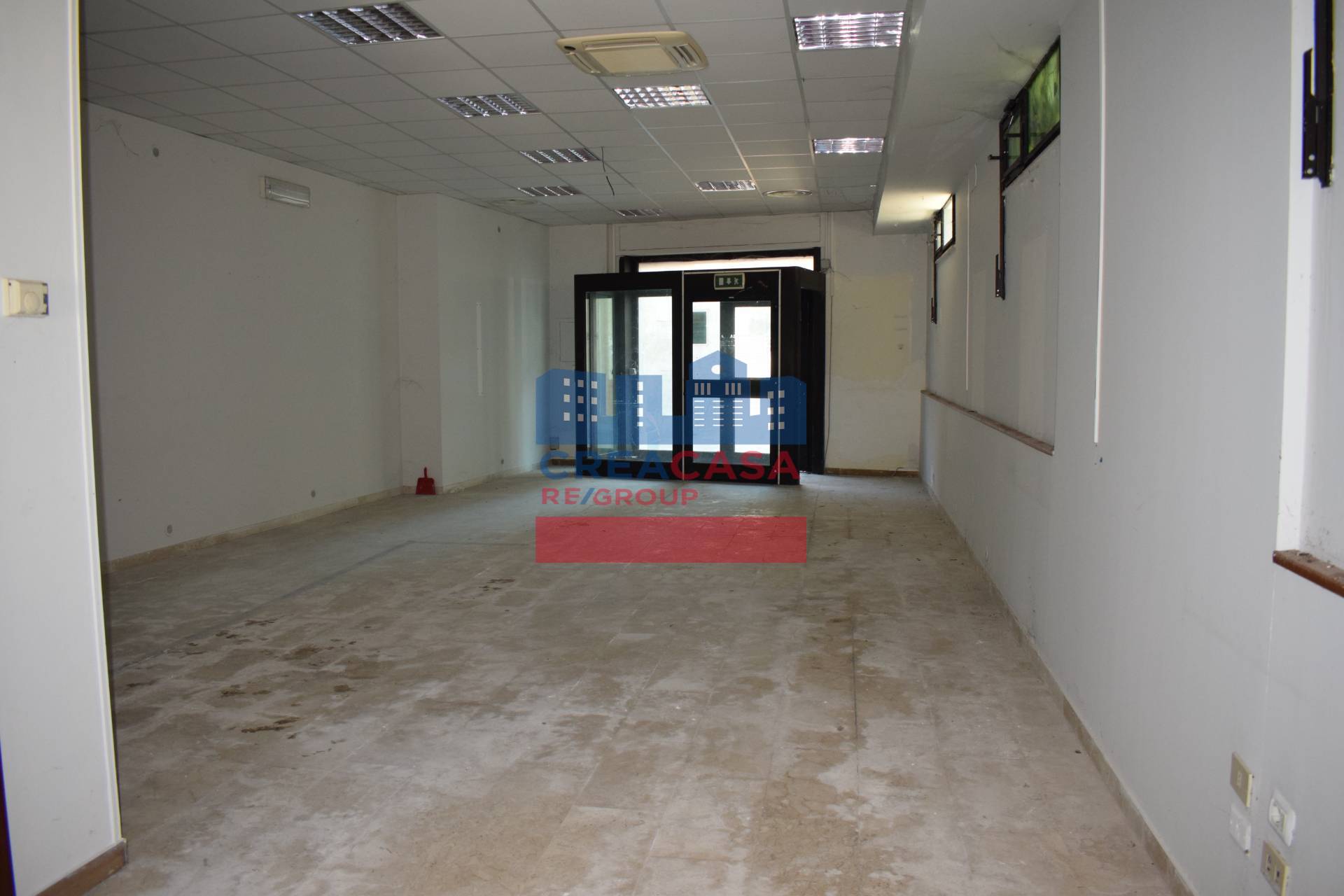 Locale commerciale in vendita a Calatabiano