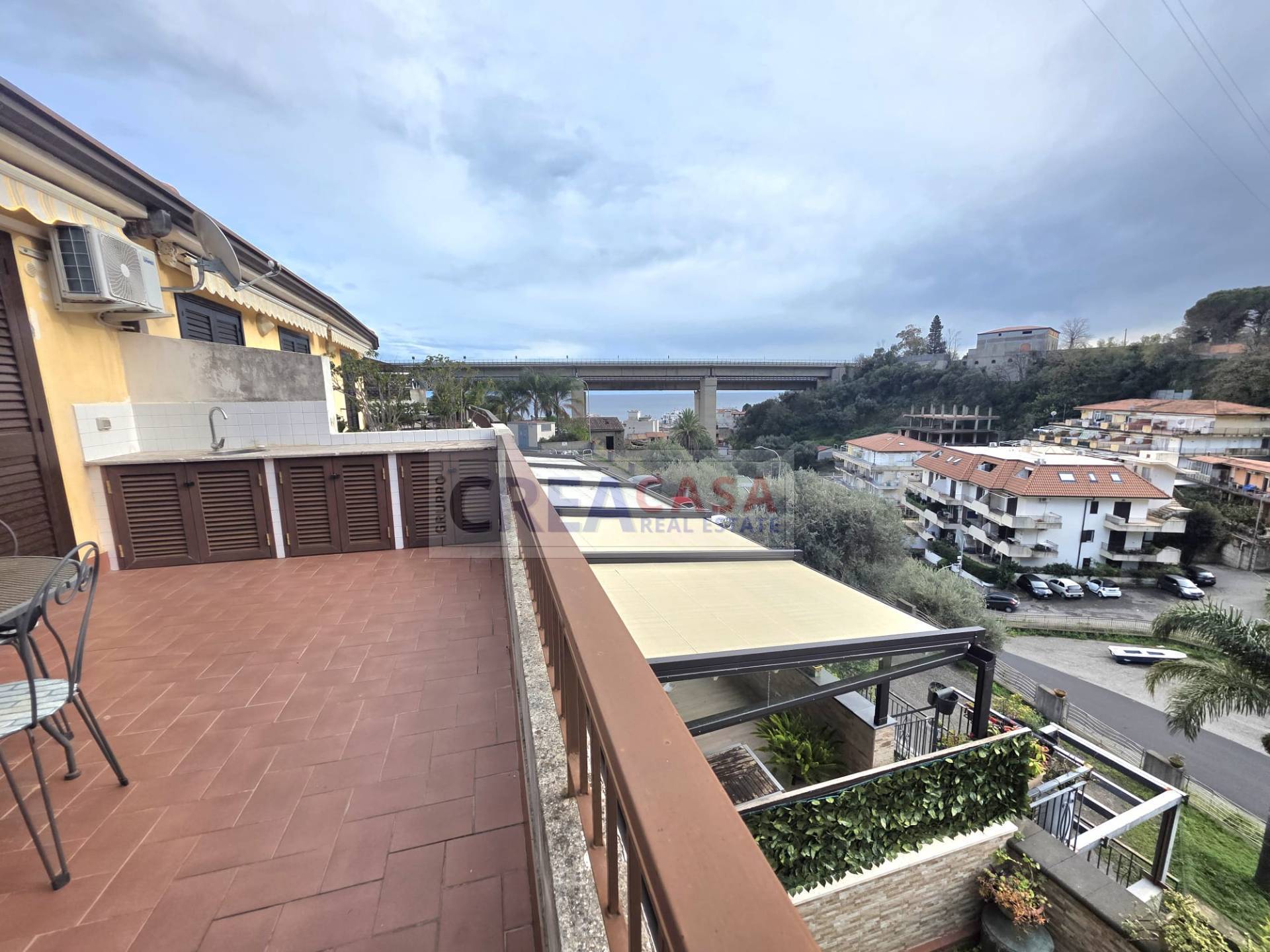 Appartamento in vendita a Letojanni, centro