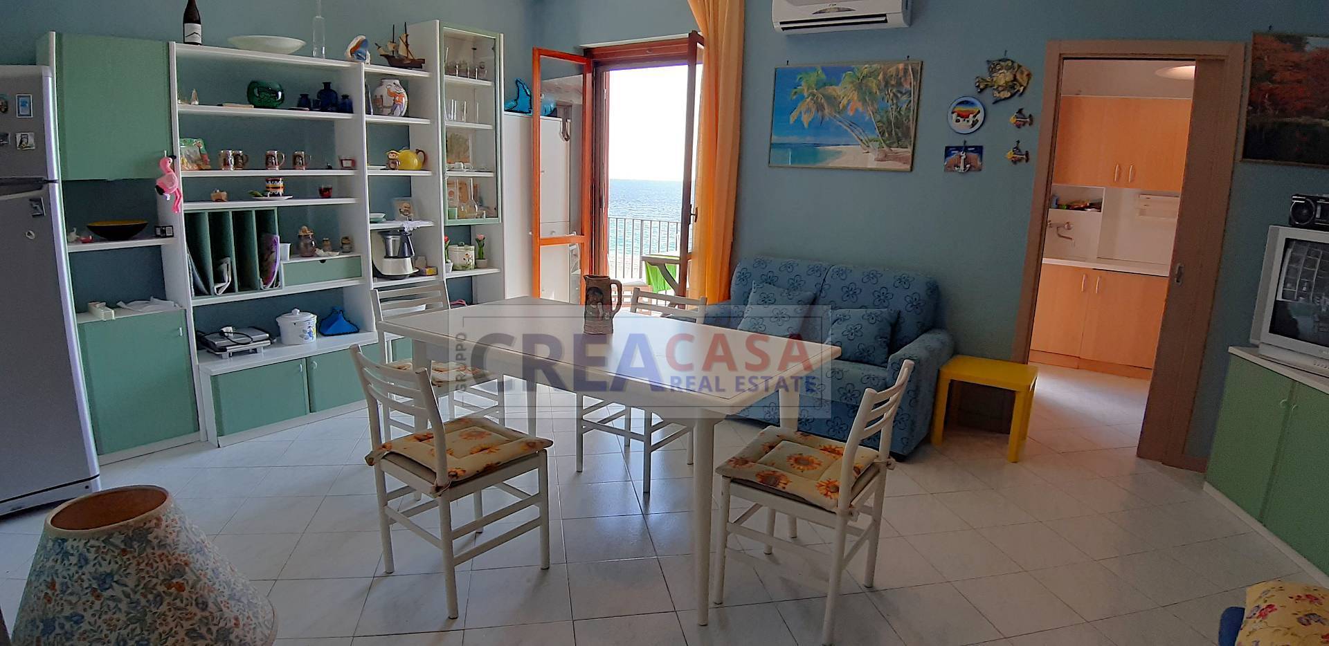 APPARTAMENTO FRONTE MARE in vendita a Giardini-Naxos, Giardini