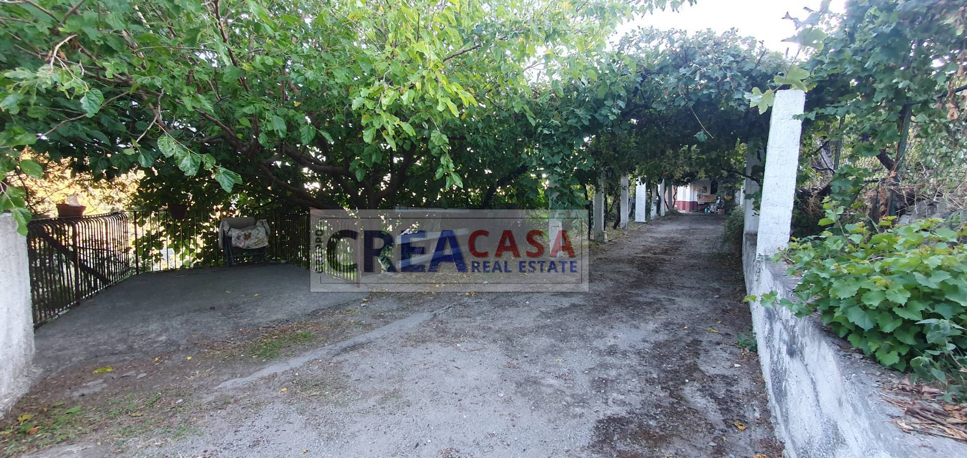 Villetta con terreno in vendita a Graniti