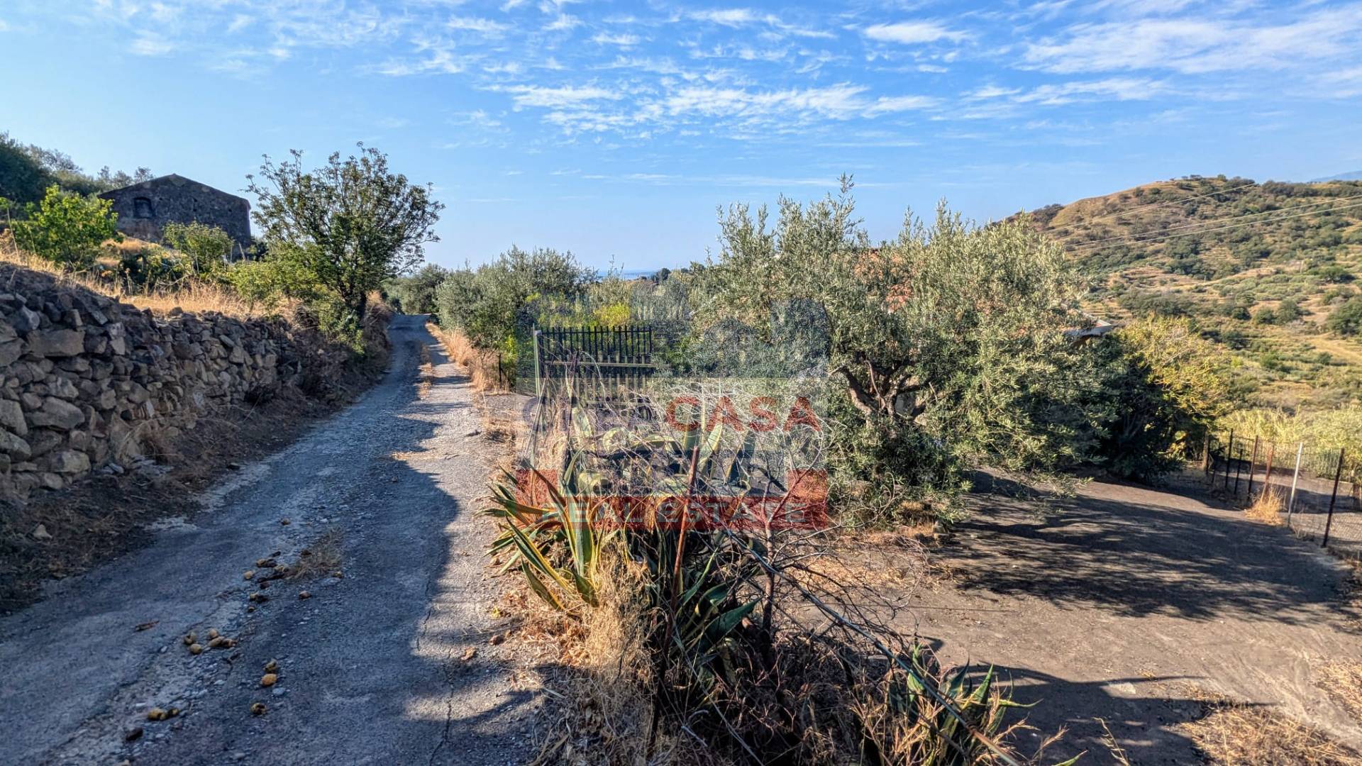 Rustico con terreno in vendita in vendita a Calatabiano