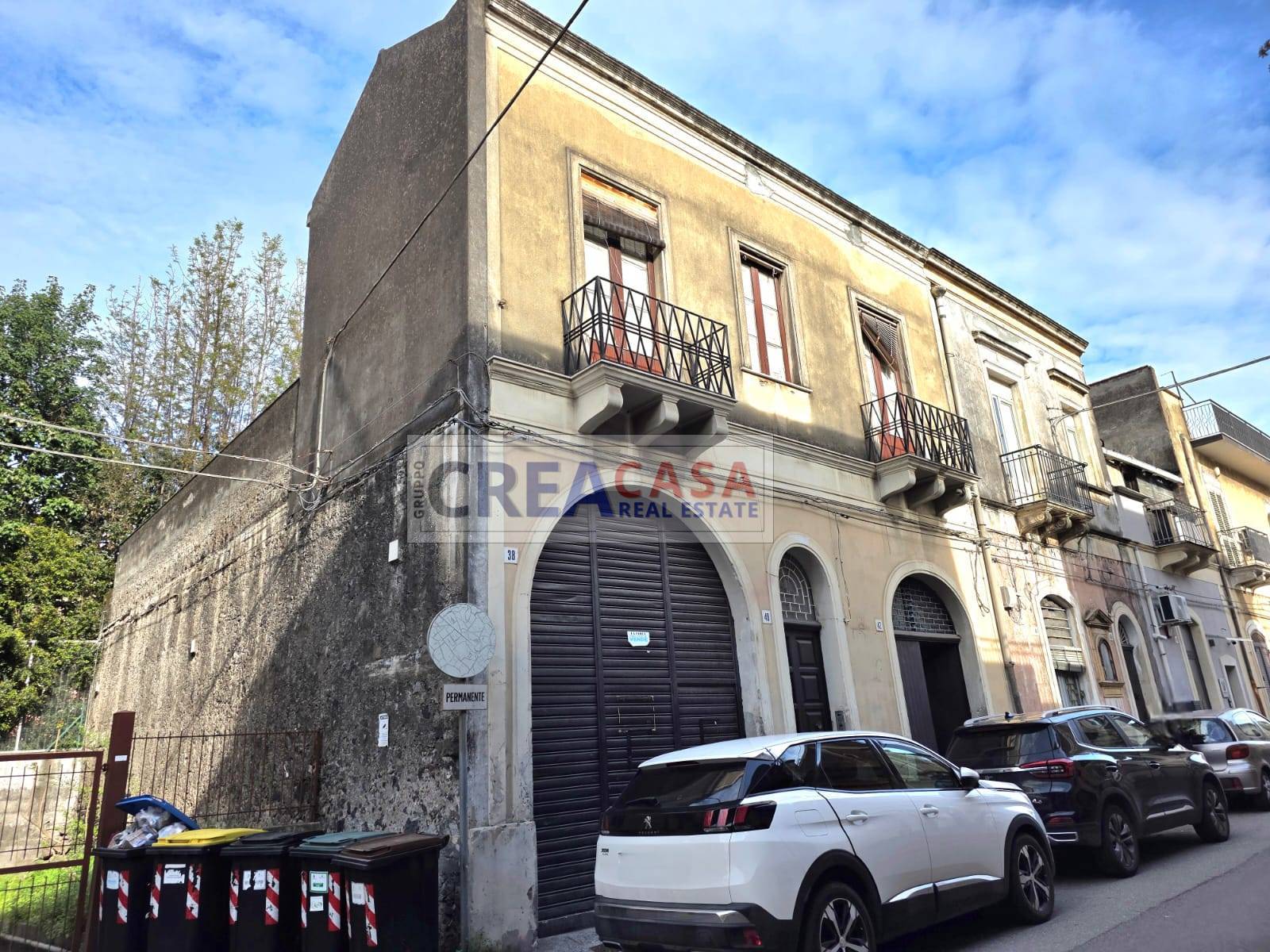 Stabile/Palazzo in vendita a Giarre