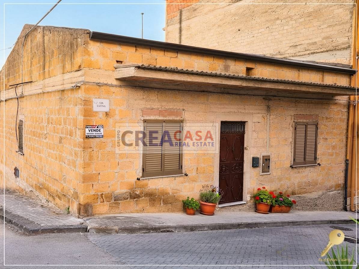 Fabbricato indipendente in vendita a Riesi