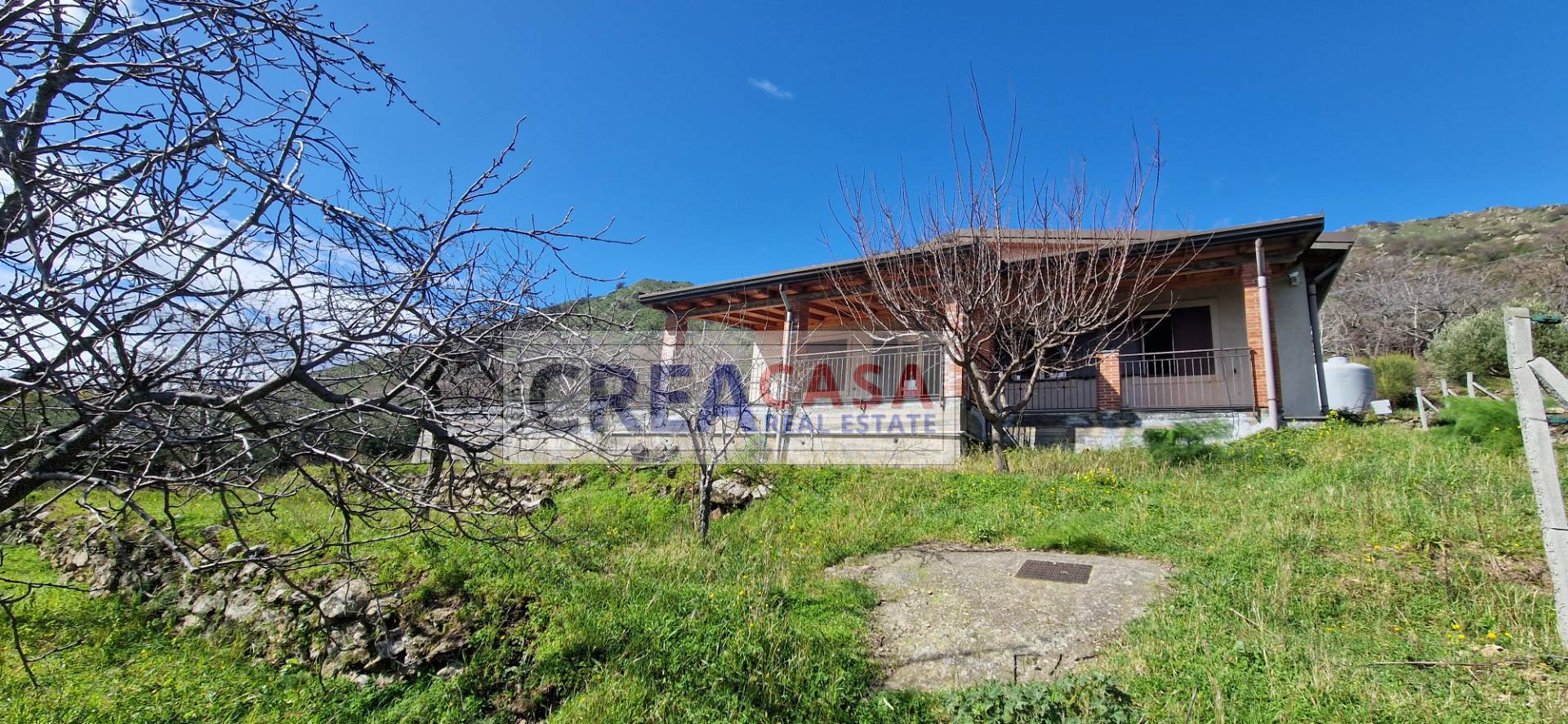 Villetta con terreno in vendita a Graniti