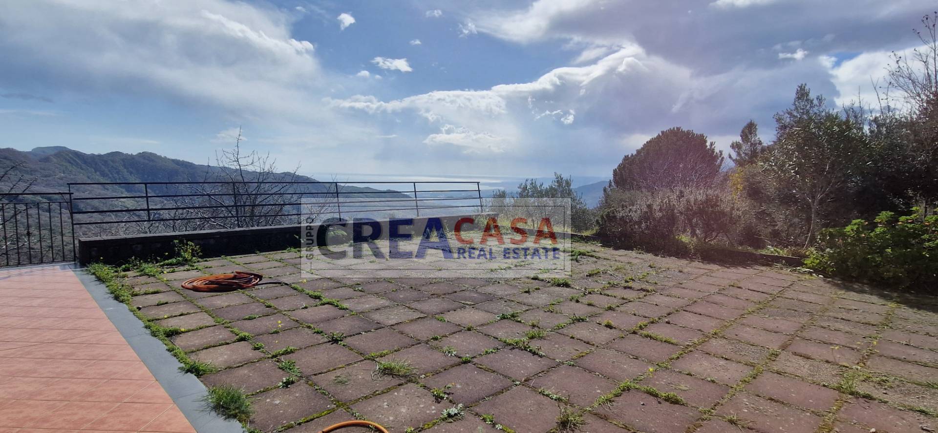Villetta con terreno in vendita a Graniti