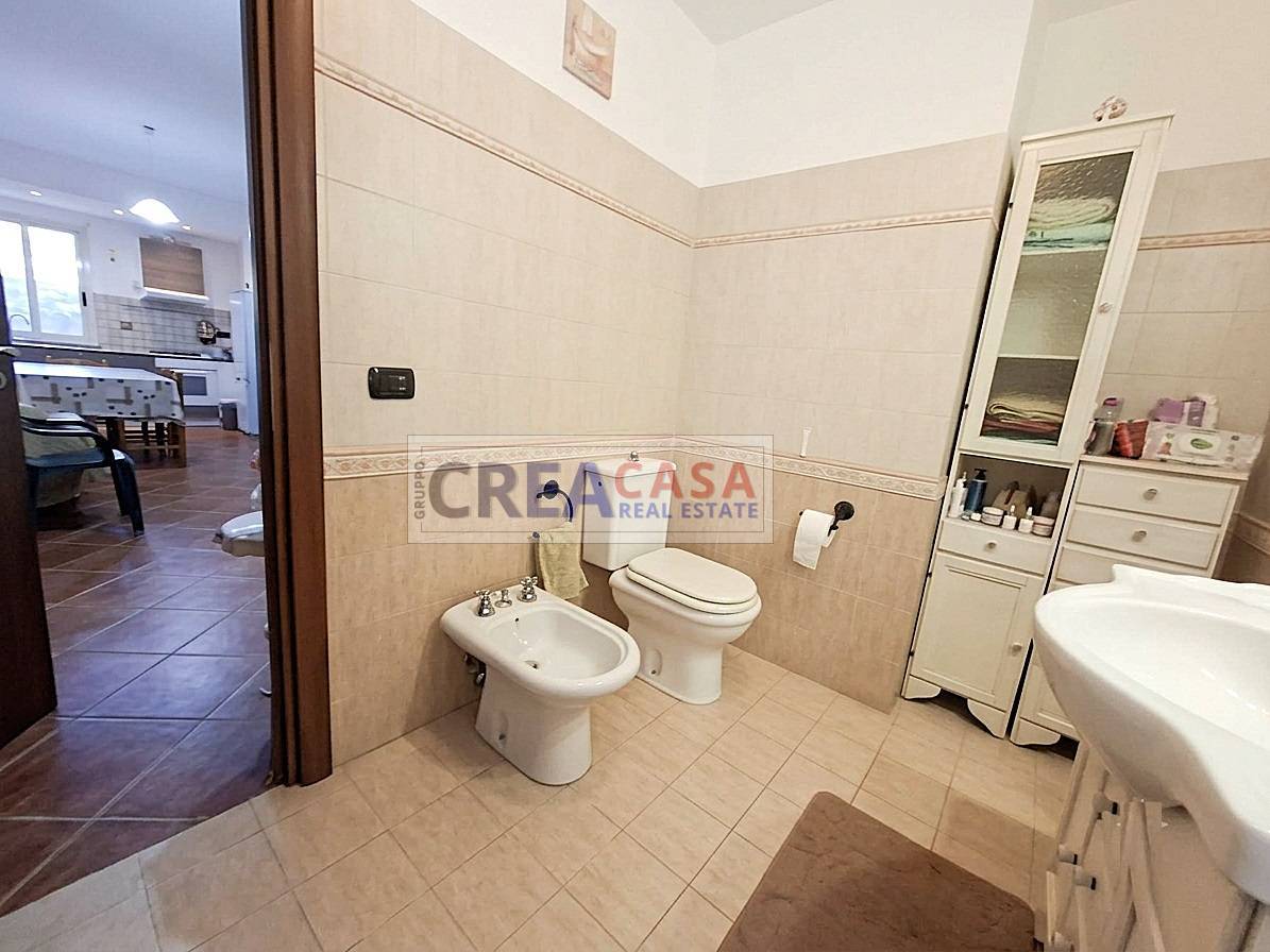 Appartamento in vendita a Giardini-Naxos, centro