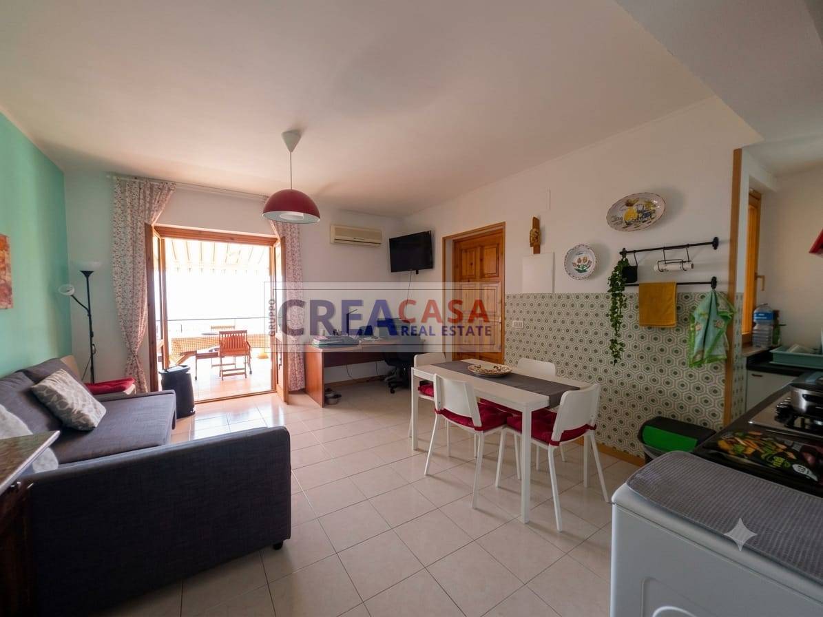 Appartamento in vendita a Letojanni, Sillemi alta