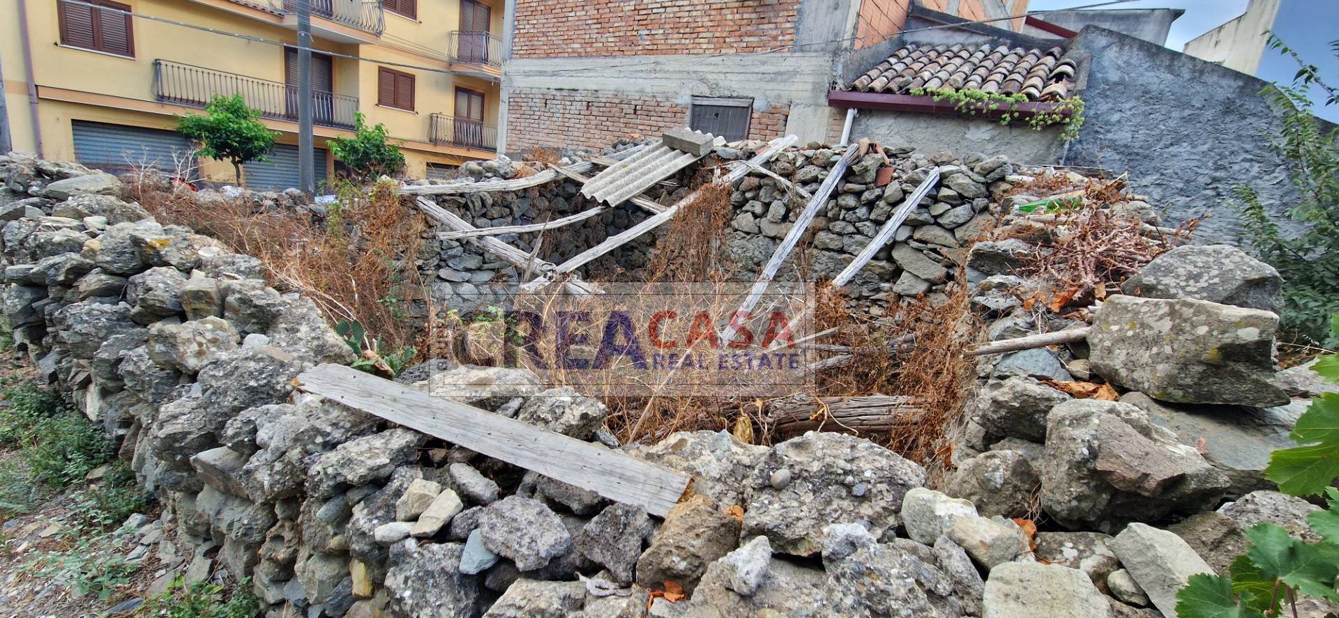 Terreno edificabile in vendita a Graniti