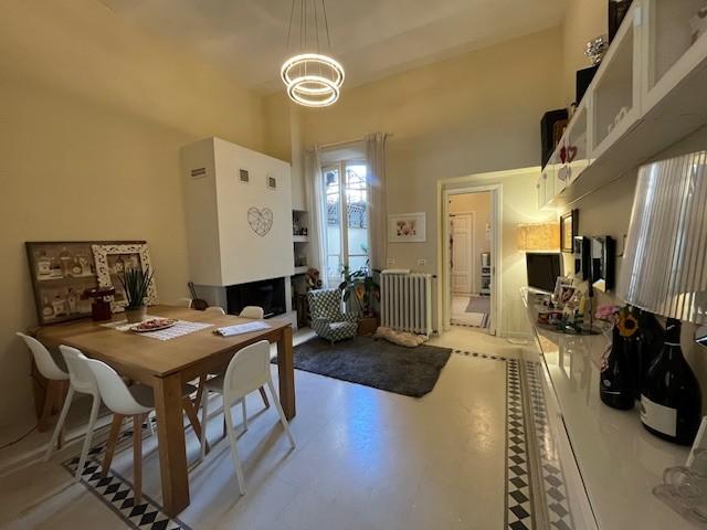 Villa con terrazzo, Viareggio centro pineta