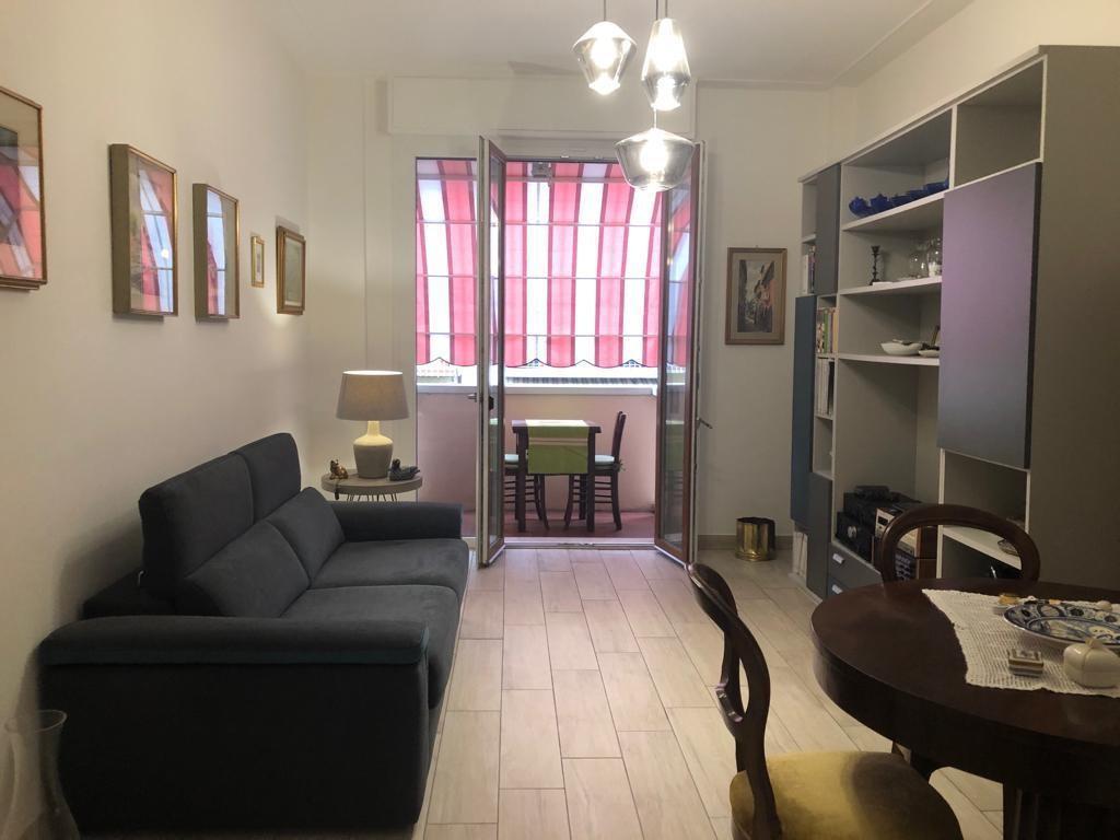 Trilocale con terrazzo, Viareggio centro