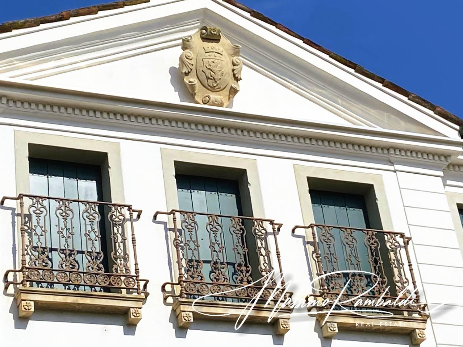 Villa con giardino a Canaro