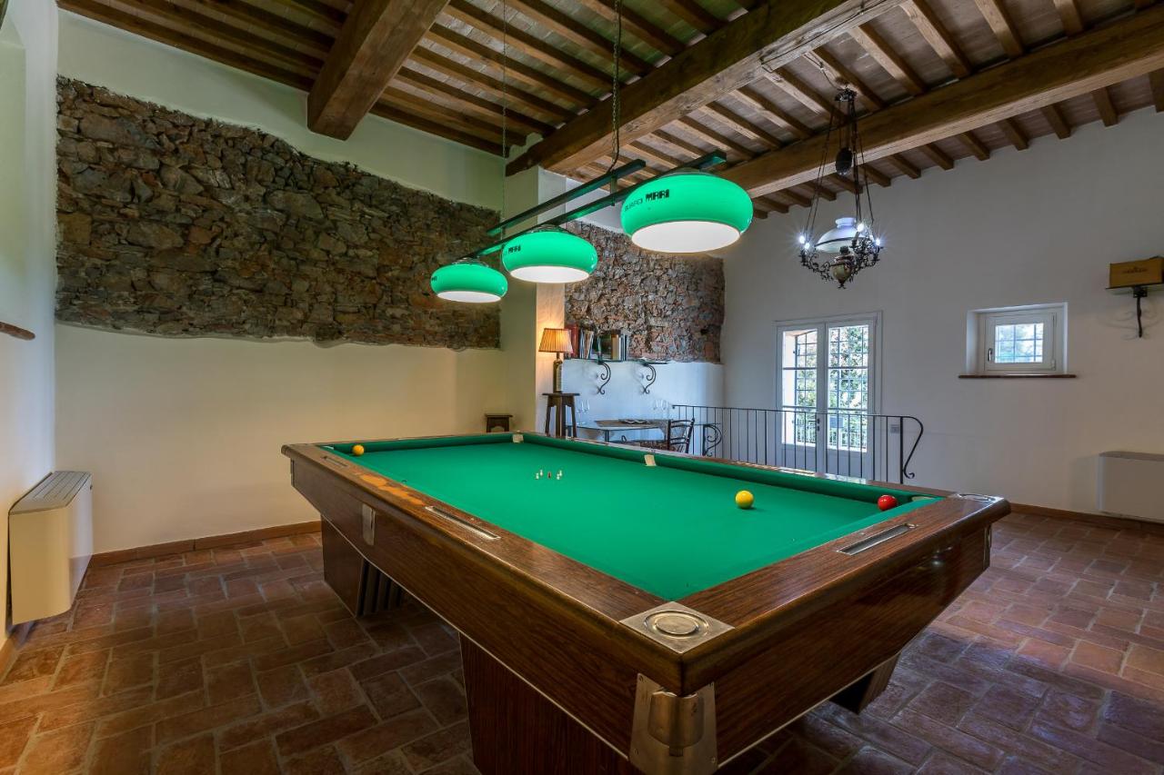 Villa con giardino a Vecchiano