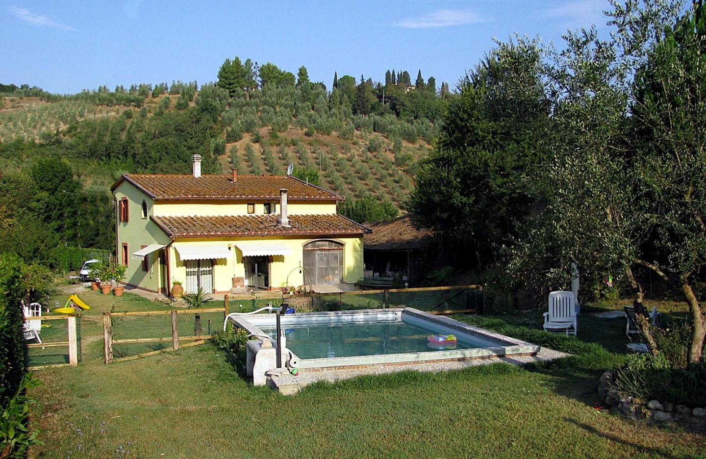 Rustico con giardino a San Miniato