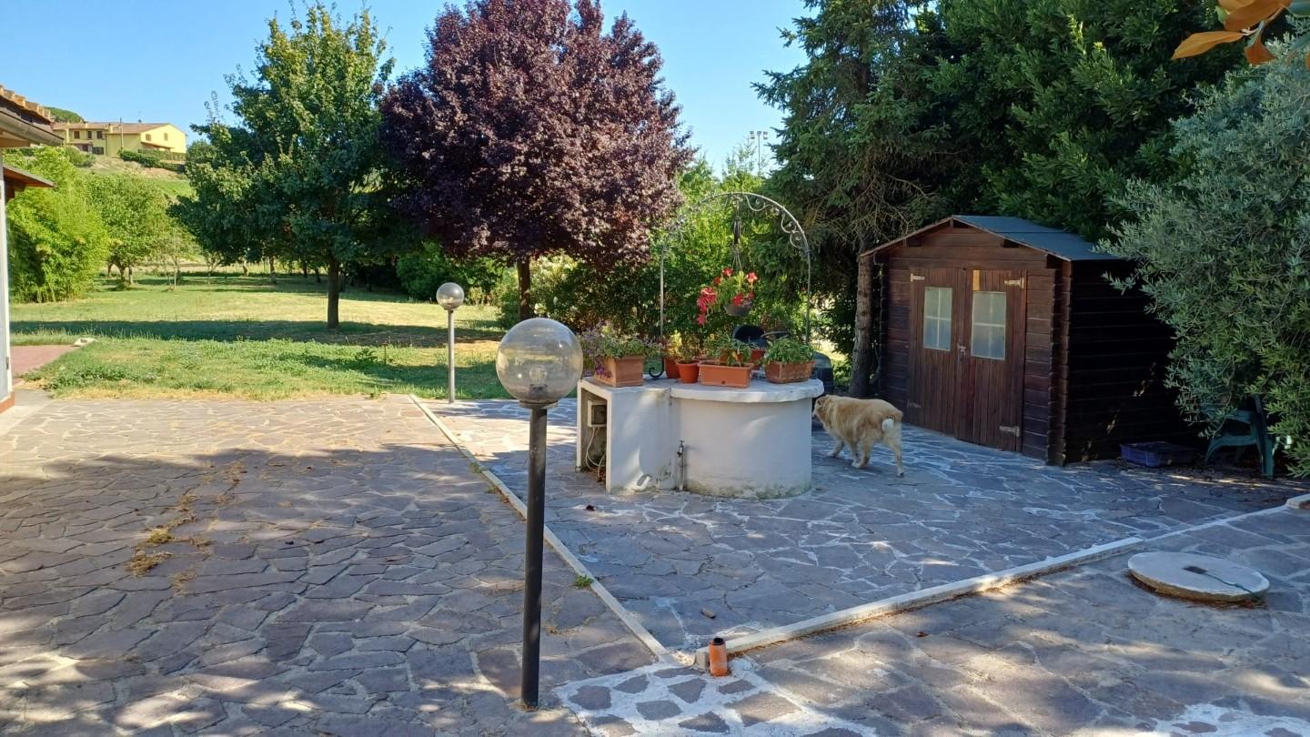 Villa con giardino a San Miniato