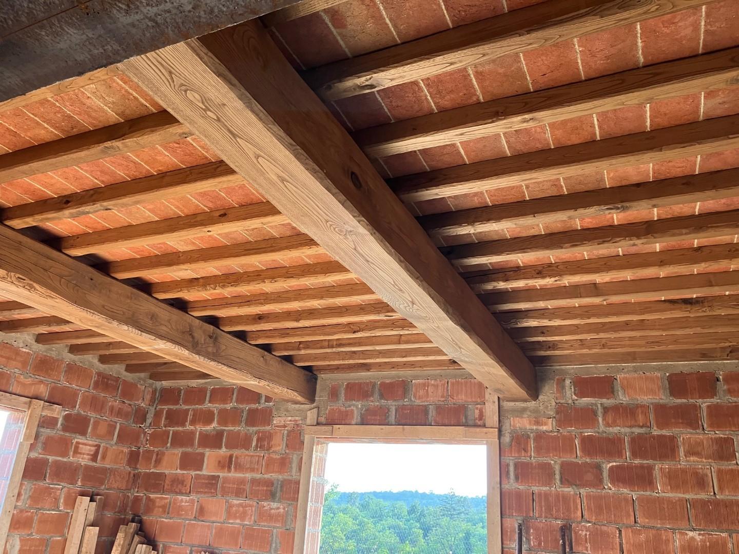 Villa con giardino a Bucine