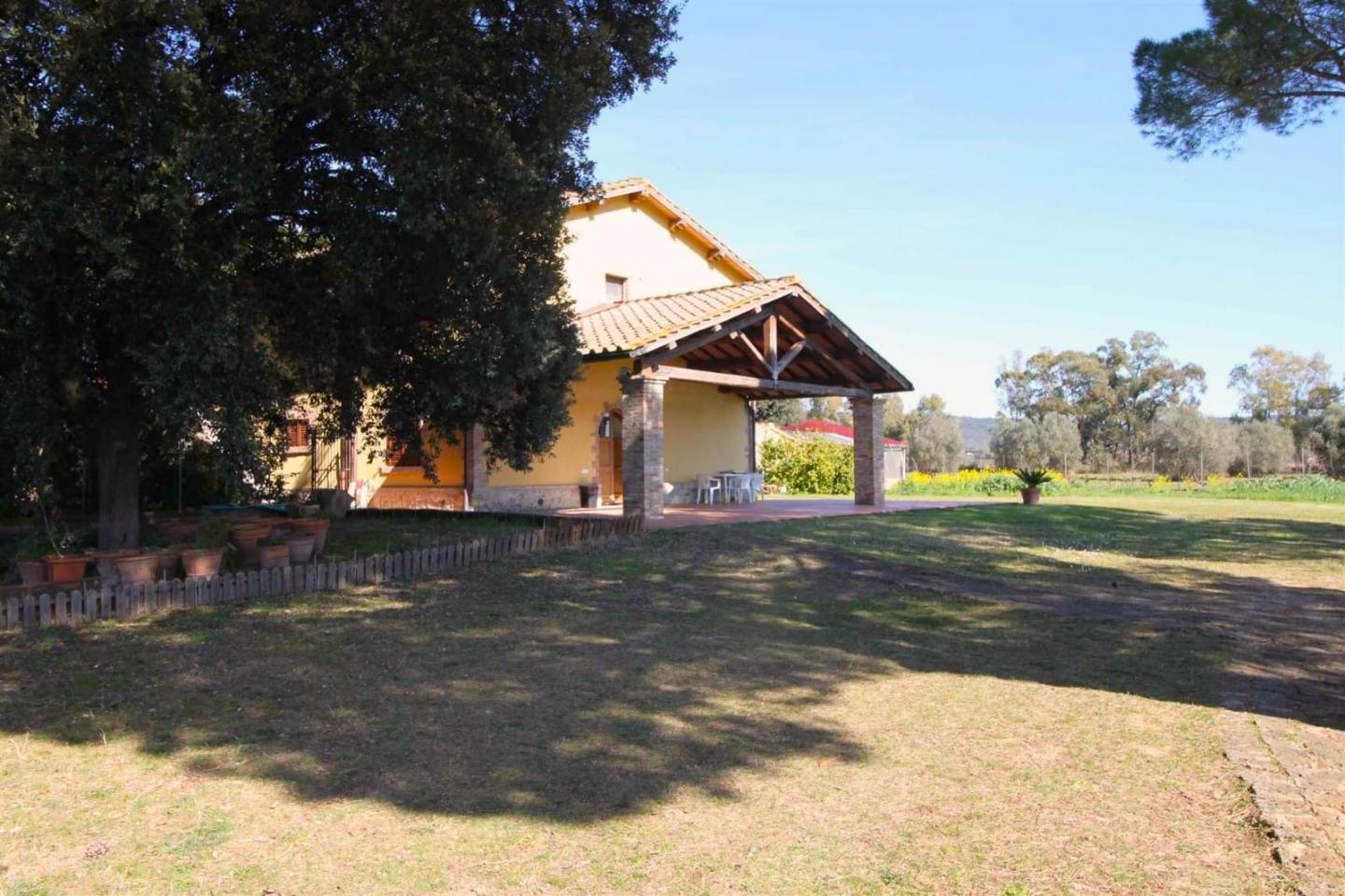 Casa indipendente con giardino a Grosseto