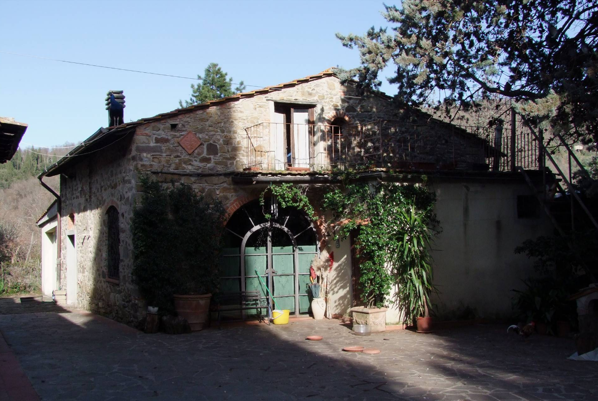 Rustico con giardino a Rufina