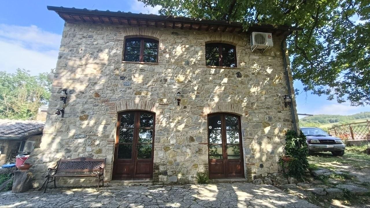 Casa indipendente in vendita a Casole d'Elsa