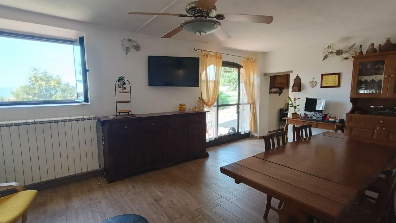 Casa indipendente in vendita a Dicomano