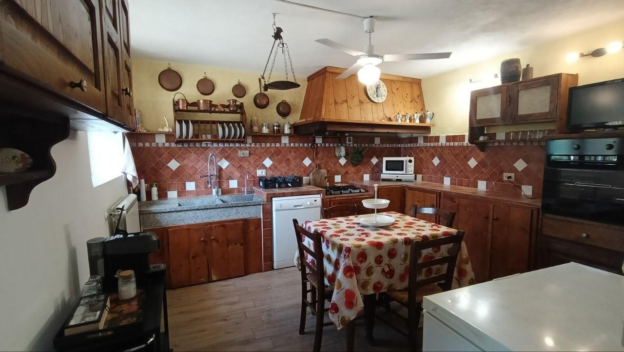 Casa indipendente in vendita a Dicomano
