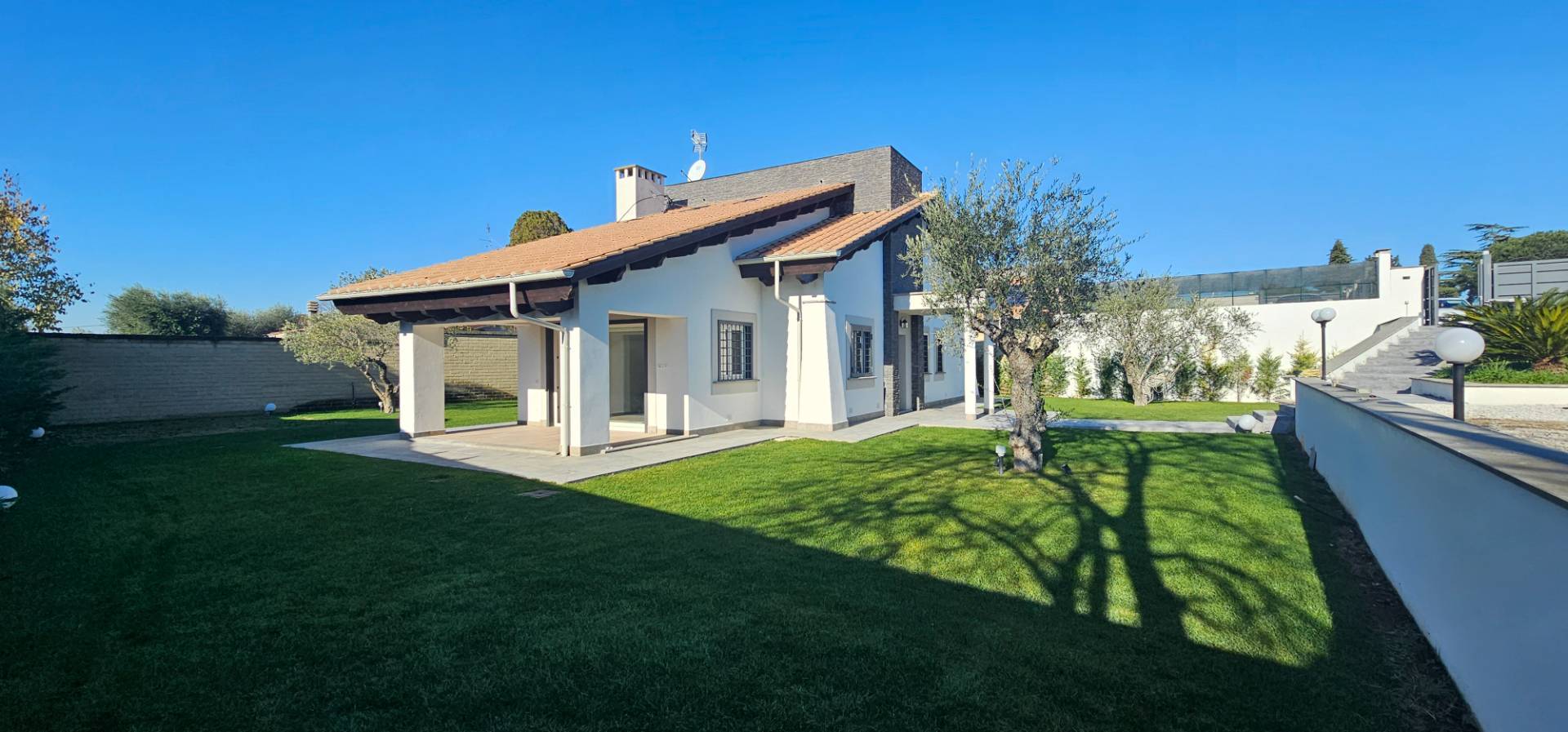 Villa in vendita a Formello, SEMICENTRALE