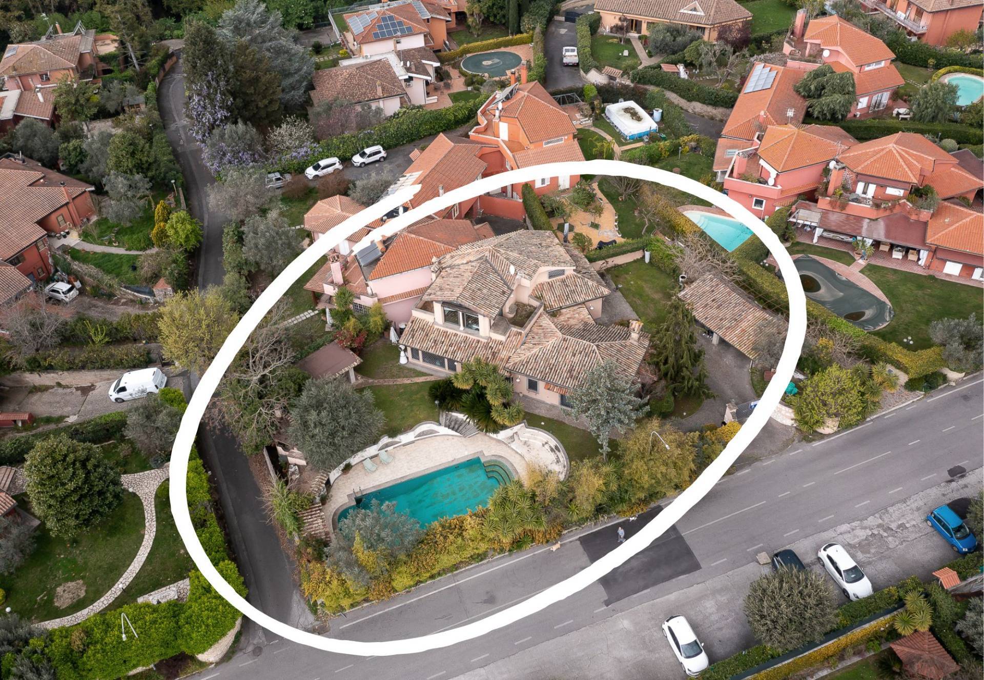 Villa trifamiliare in vendita a Formello, Le Rughe