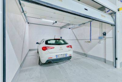 Garage / Box in vendita a Roma, Camilluccia