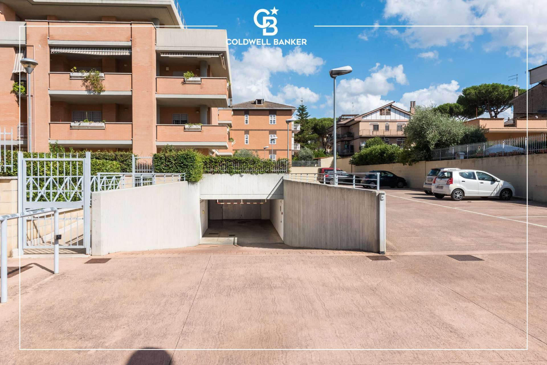 Garage / Box in vendita a Roma, Morena