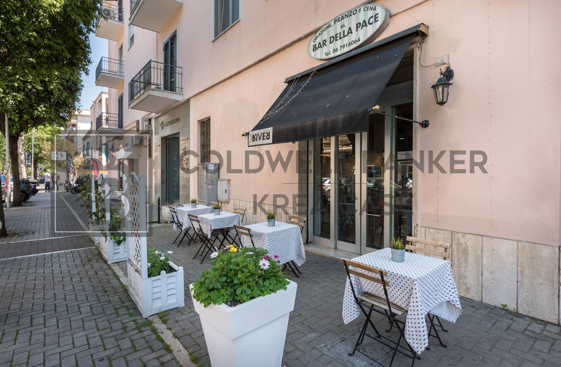 Bar / Caffetteria in vendita a Ciampino, Centro