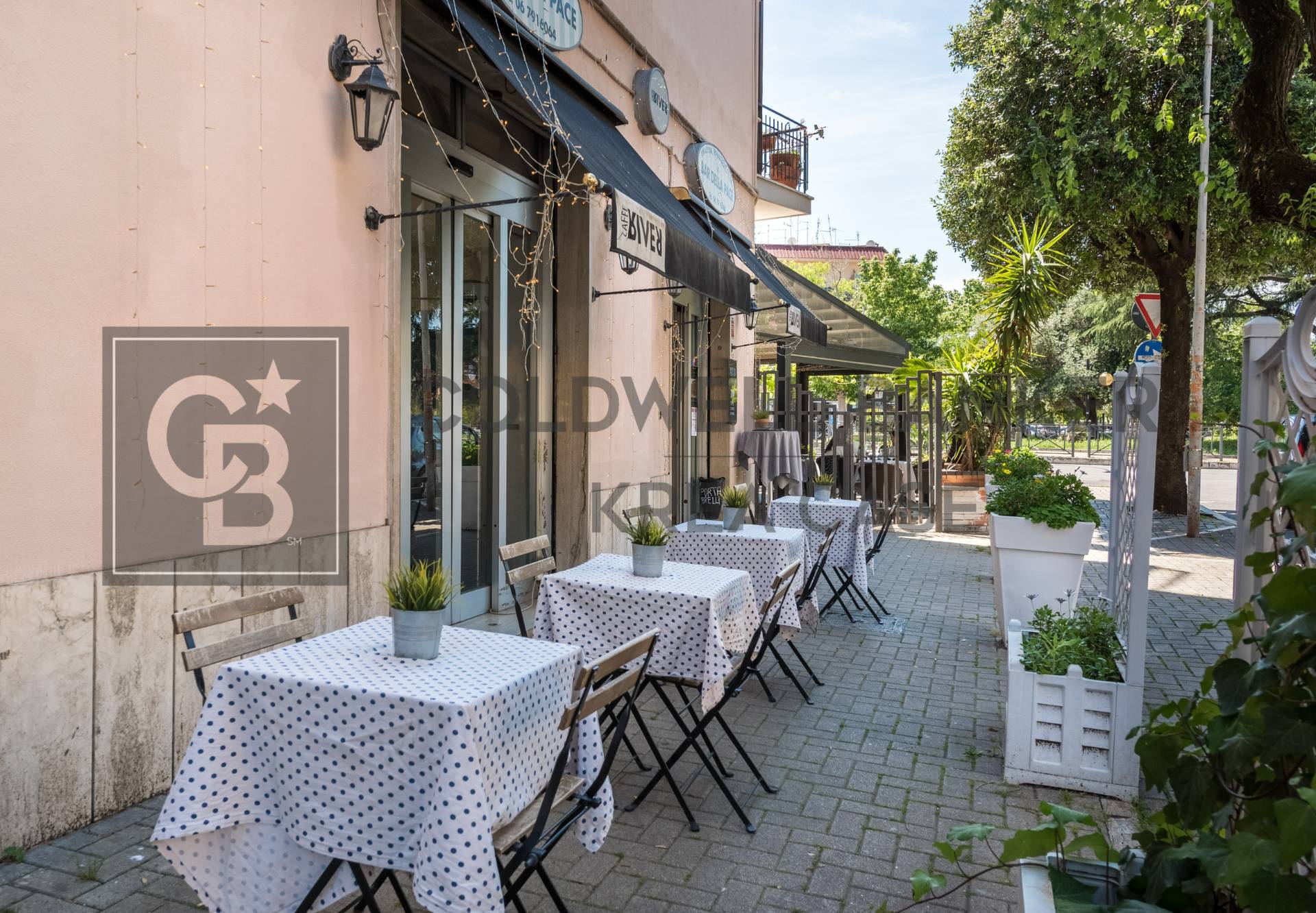 Bar / Caffetteria in vendita a Ciampino, Centro