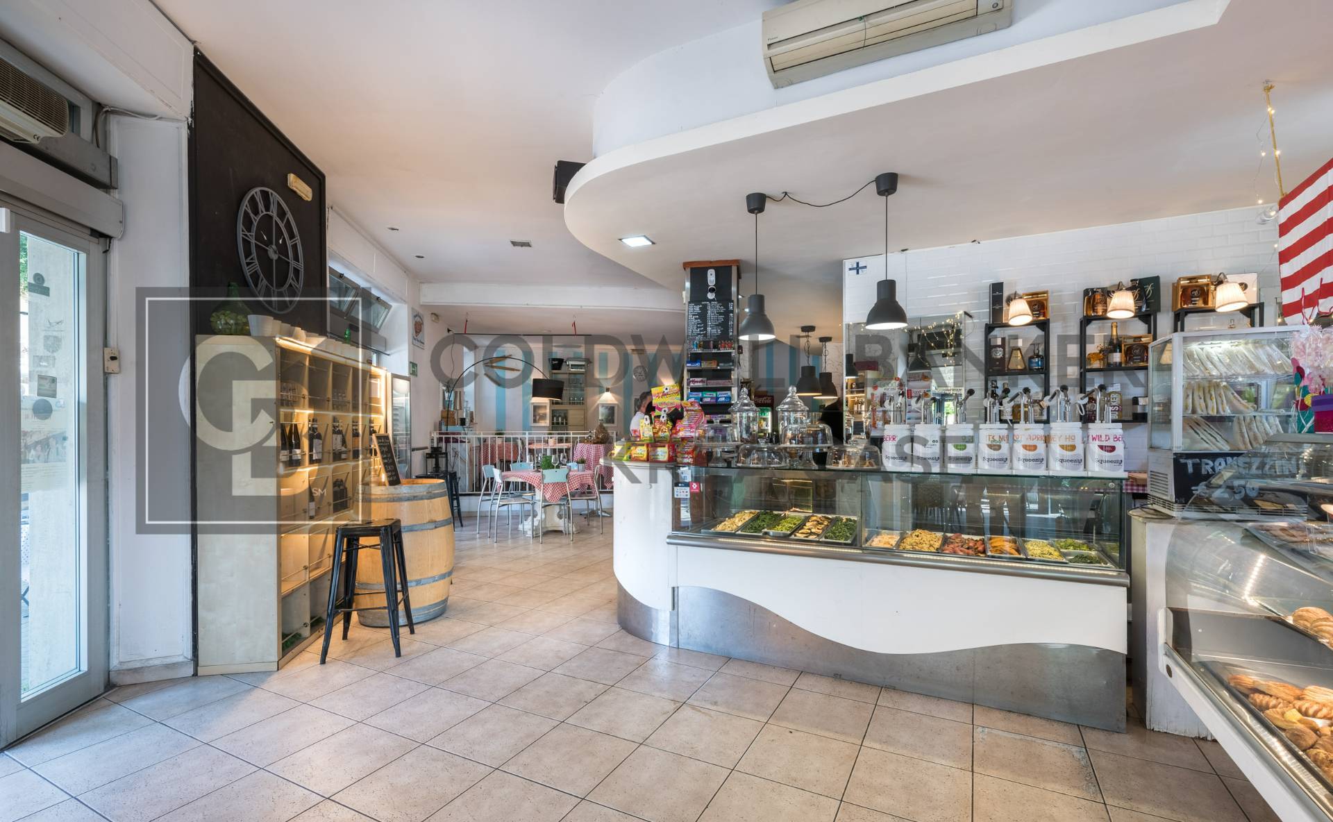 Bar / Caffetteria in vendita a Ciampino, Centro