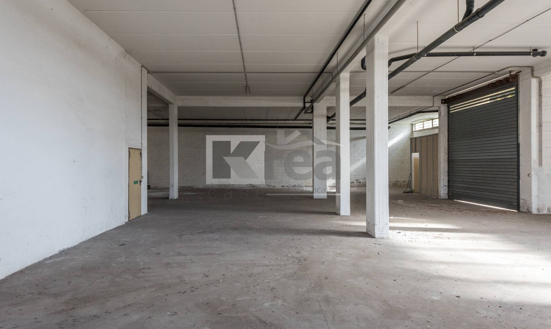 Rimessa in vendita a Roma, Casilina