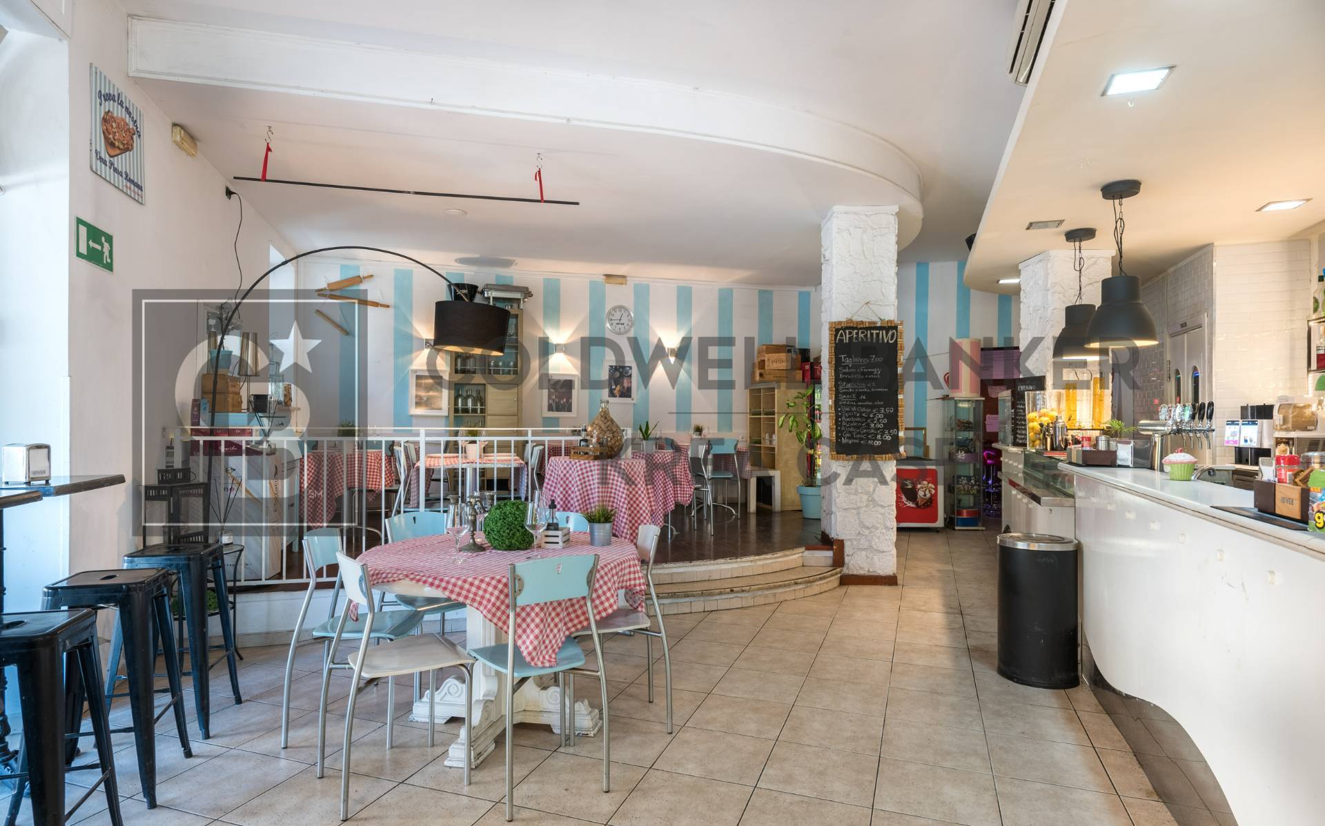 Bar / Caffetteria in vendita a Ciampino, Centro