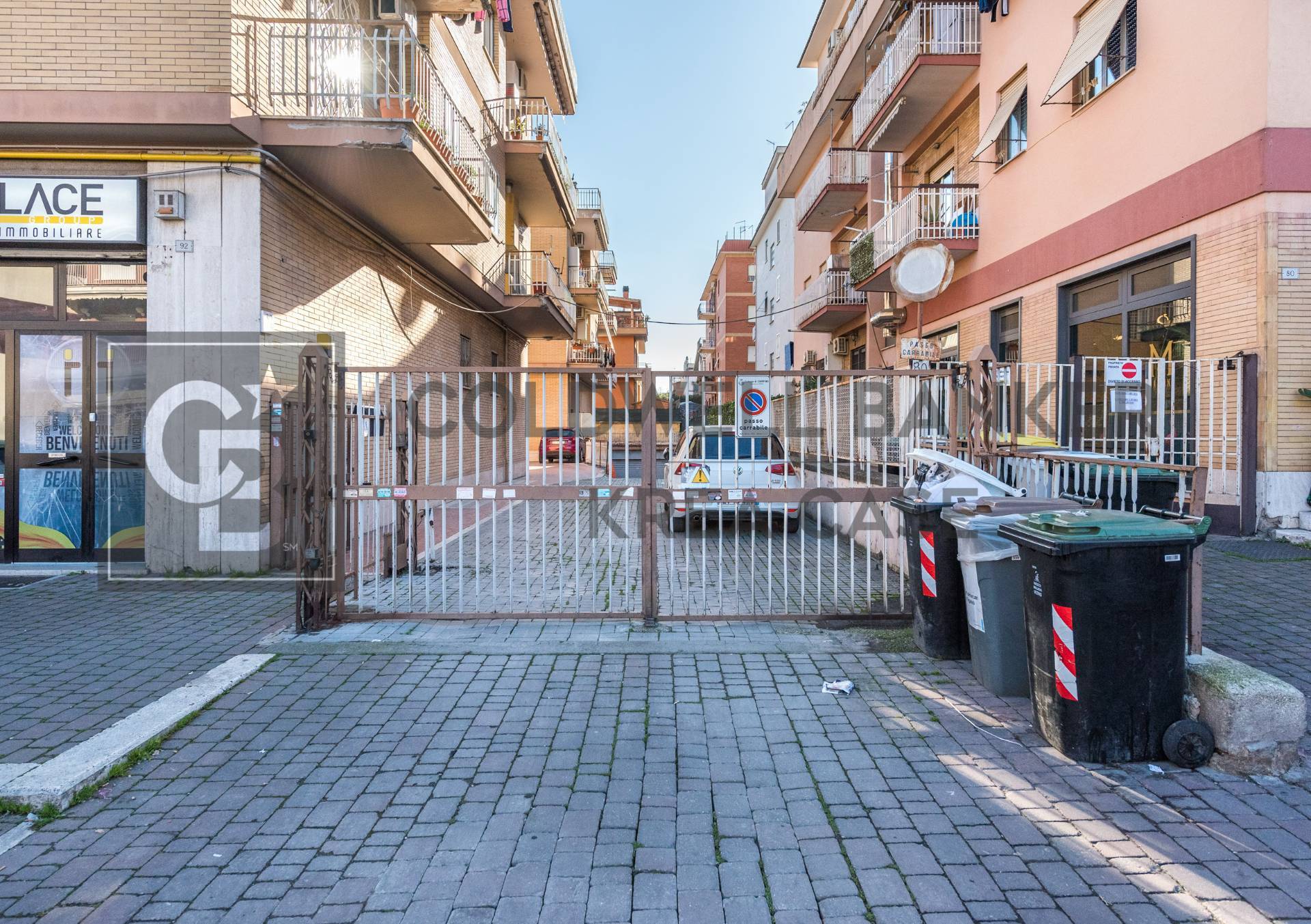 Garage / Box in affitto a Ciampino, Via di Morena
