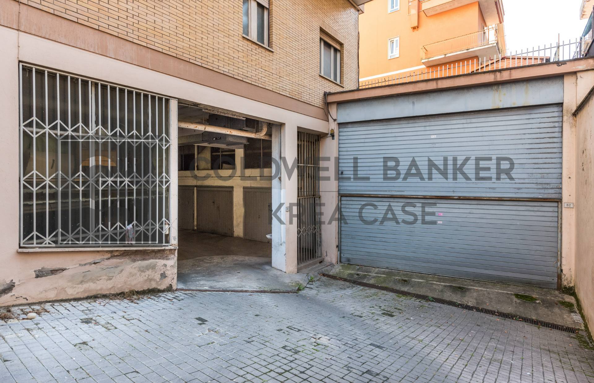 Garage / Box in affitto a Ciampino, Via di Morena