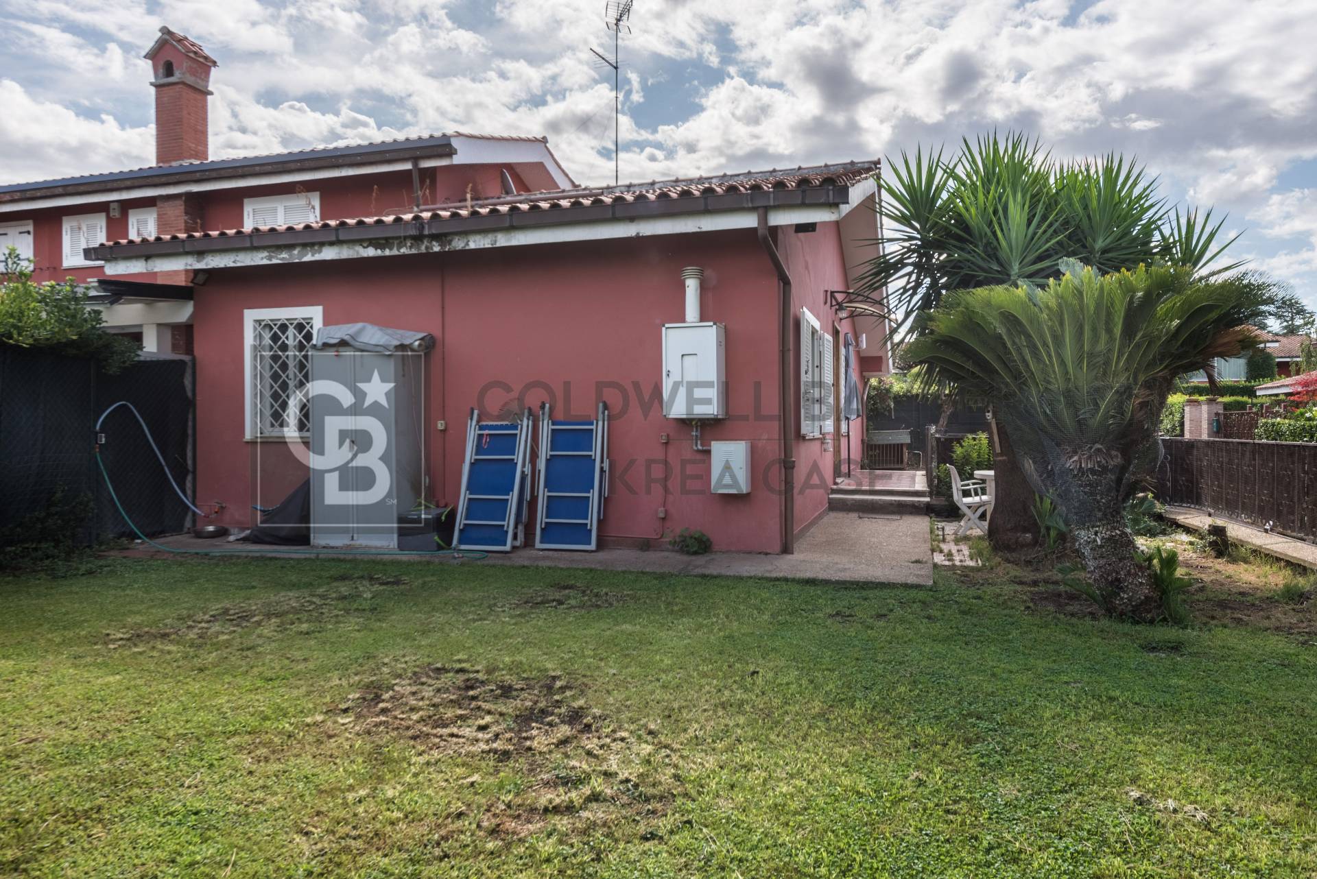 Appartamento indipendente in affitto a Ciampino, Via dei Laghi