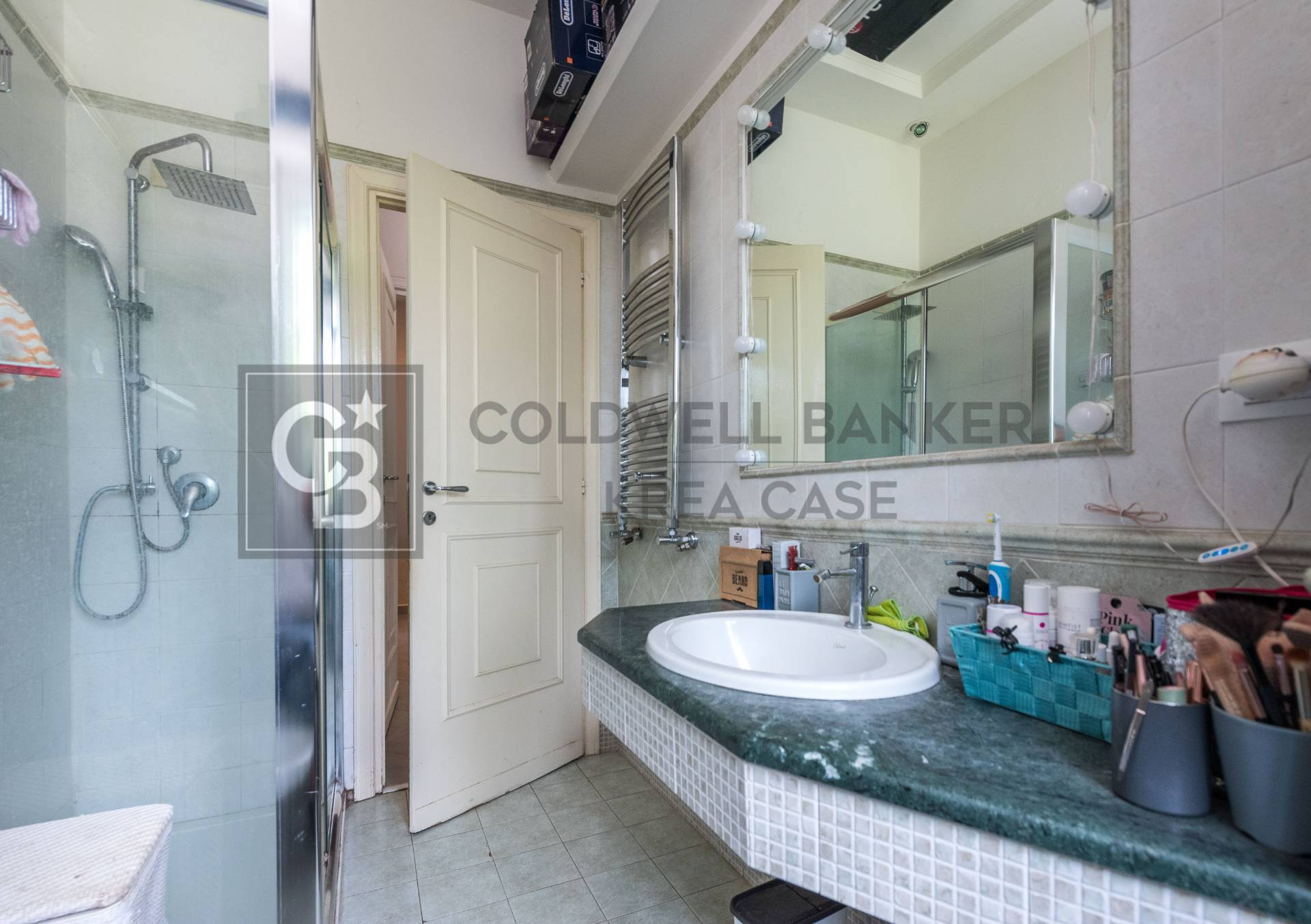 Appartamento indipendente in affitto a Ciampino, Via dei Laghi