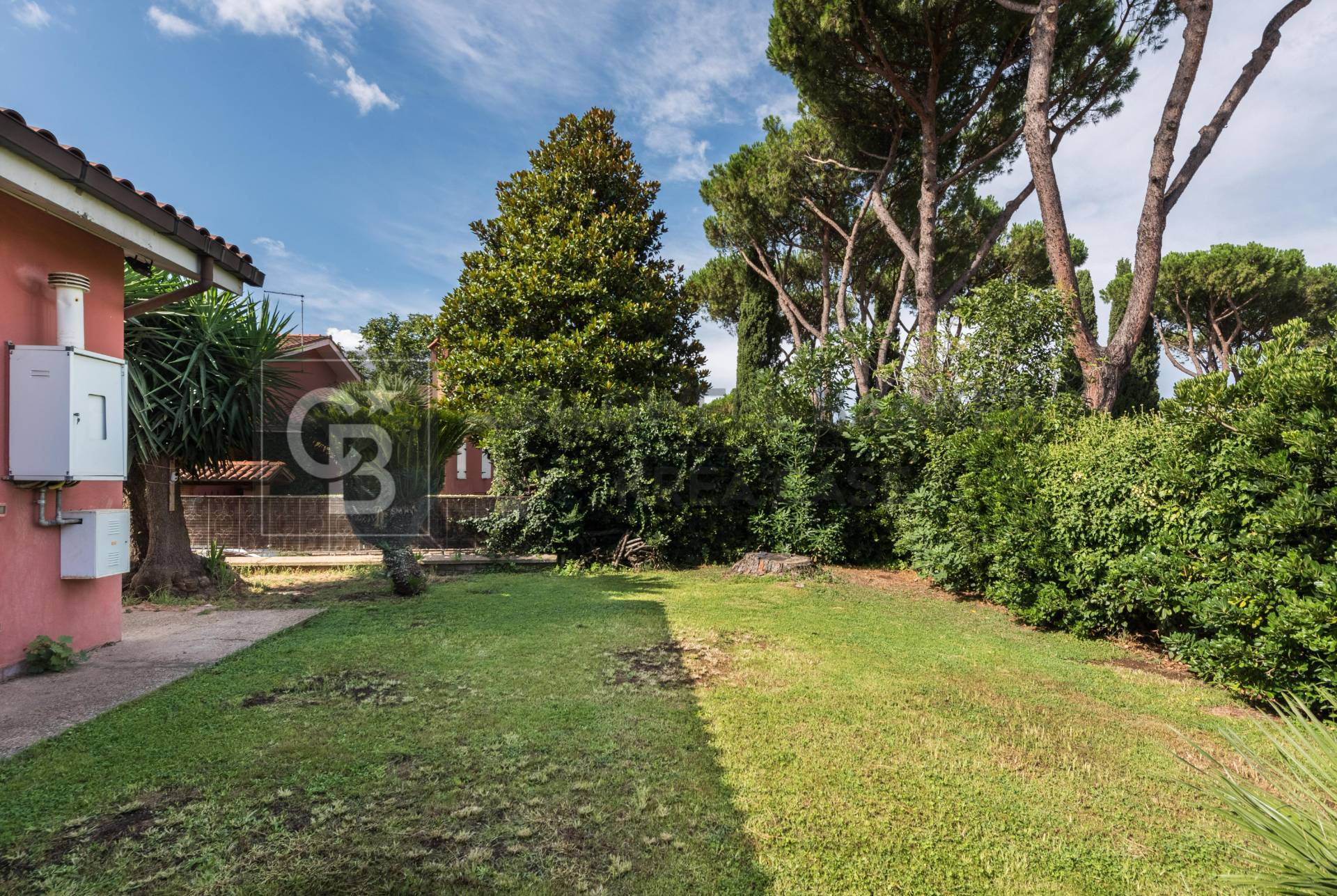 Appartamento indipendente in affitto a Ciampino, Via dei Laghi