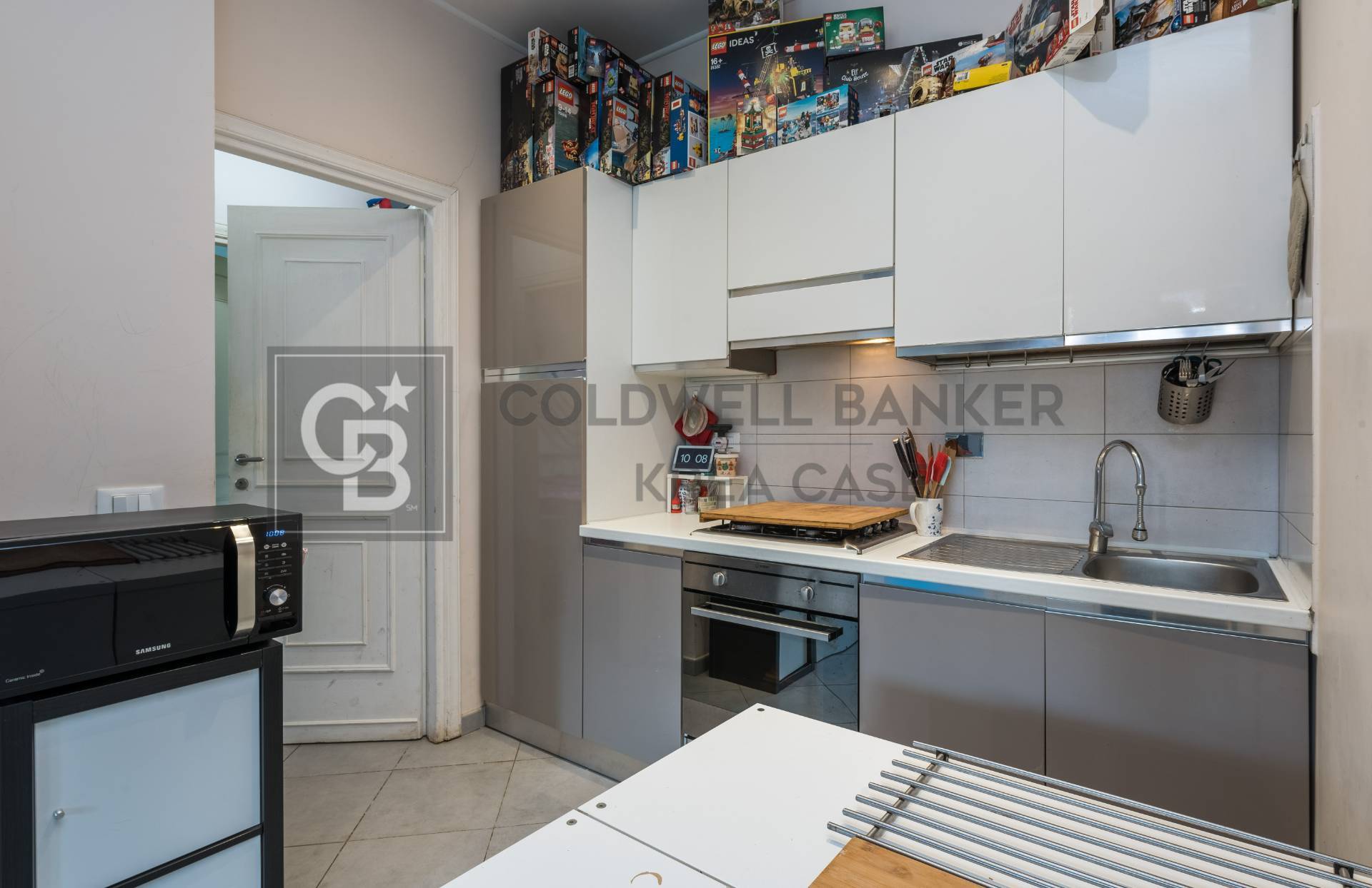 Appartamento indipendente in affitto a Ciampino, Via dei Laghi