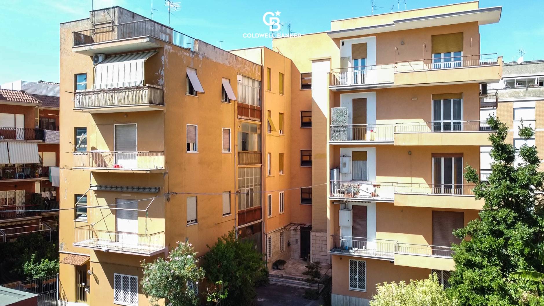 Stabile / Palazzo in vendita a Ciampino, Centro