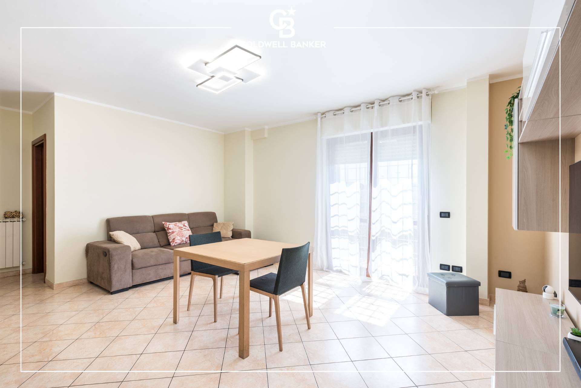 Appartamento in vendita a Ciampino, Via dei Laghi