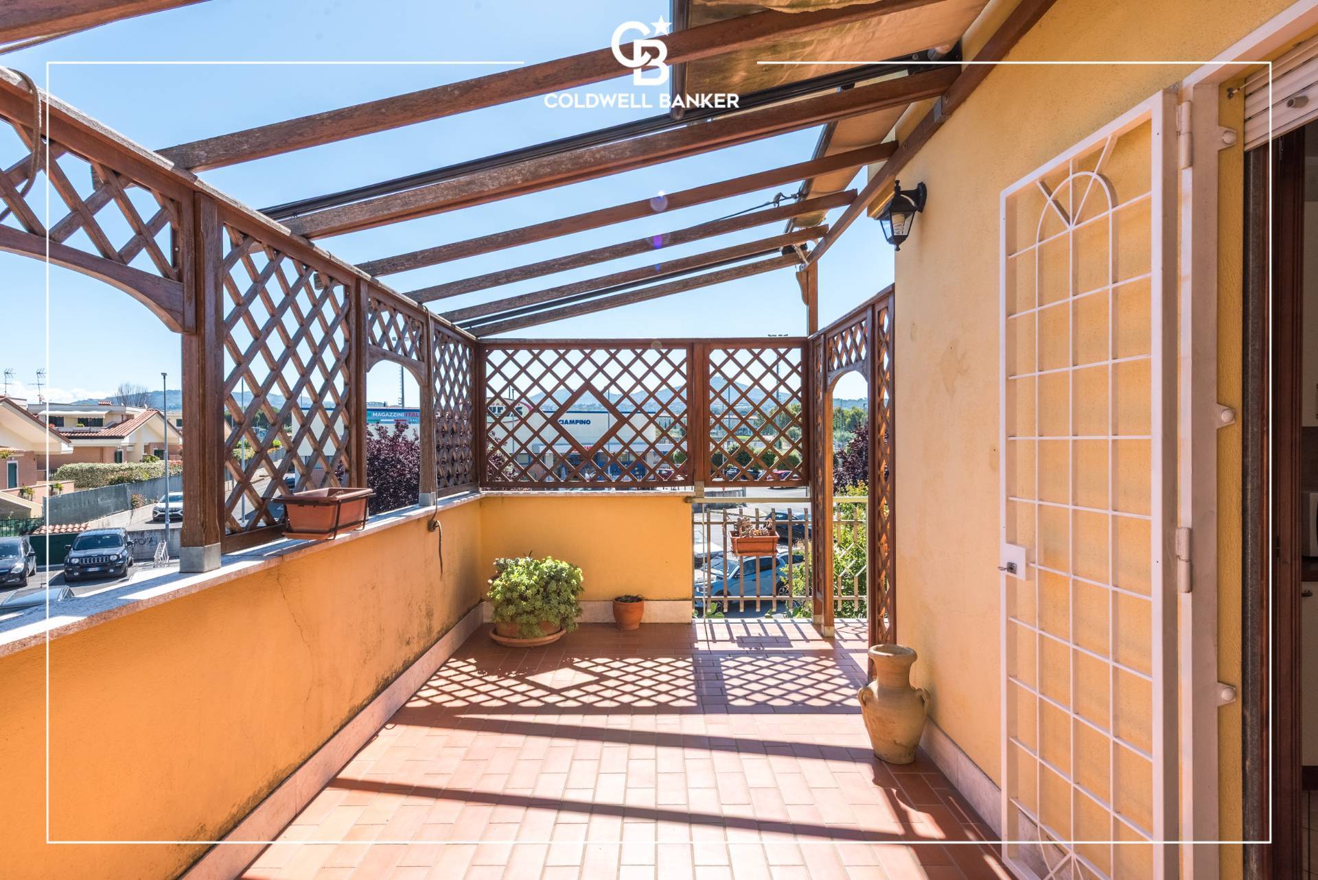 Appartamento in vendita a Ciampino, Via dei Laghi