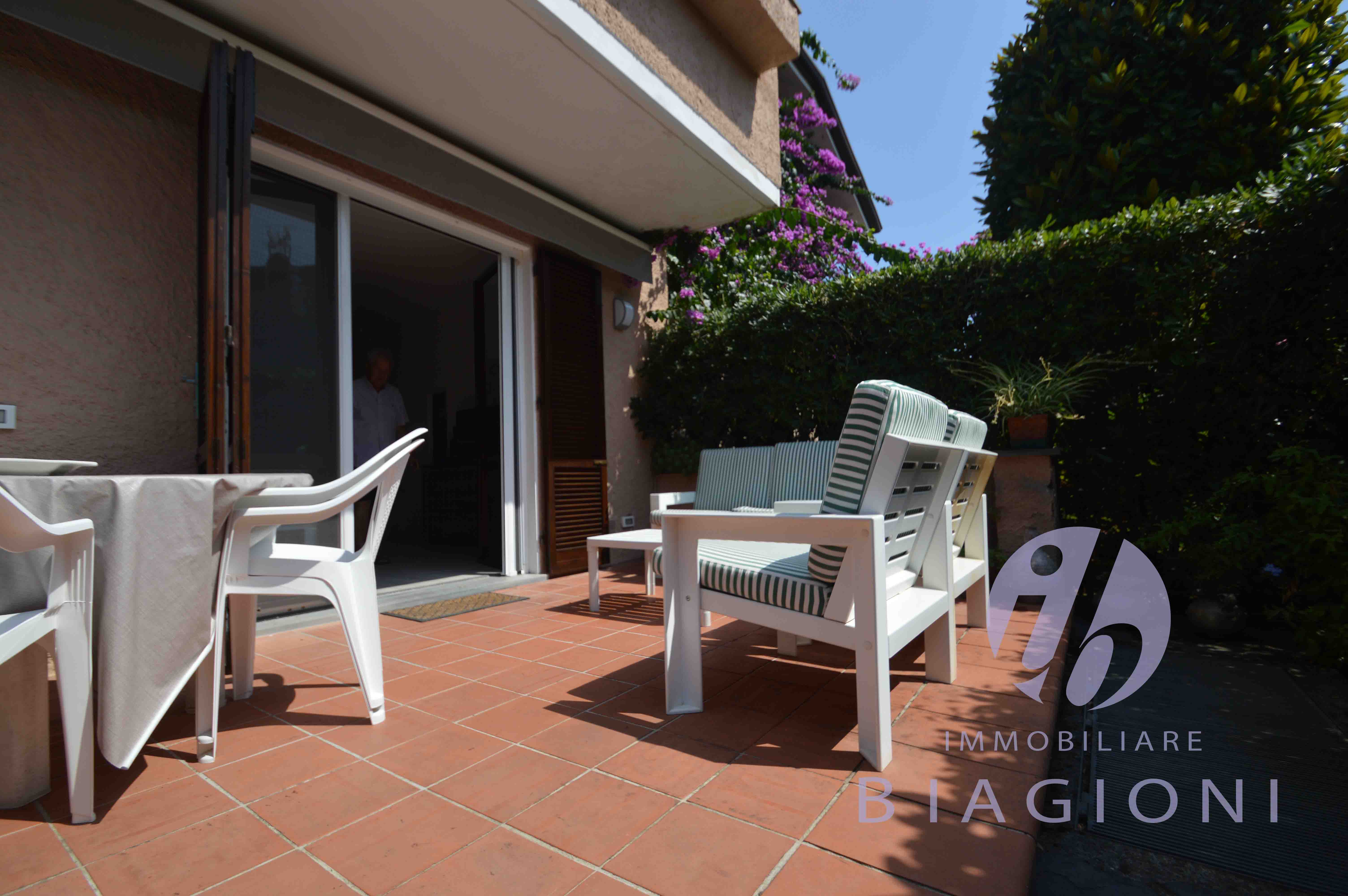 Appartamento con giardino, Pietrasanta tonfano