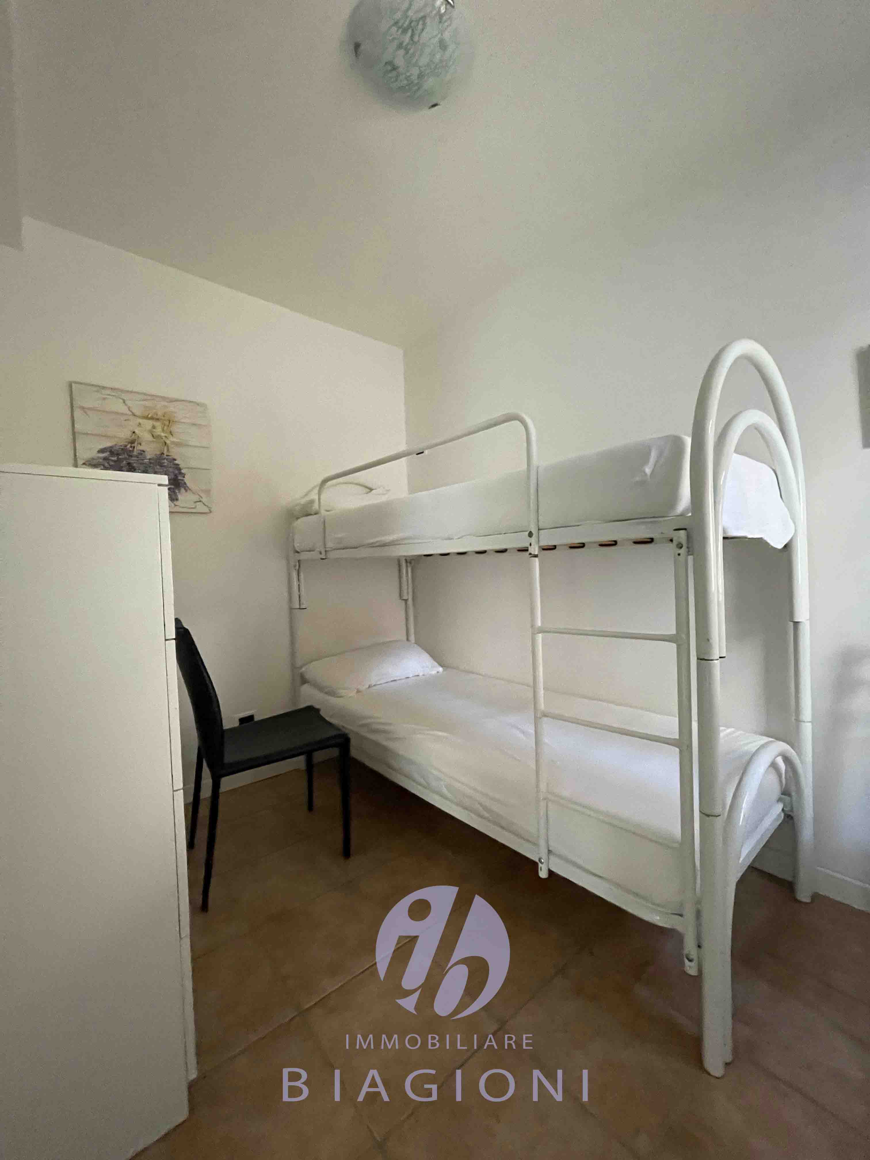 Trilocale arredato in affitto, Pietrasanta tonfano