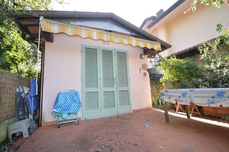 Casa indipendente in vendita, Pietrasanta fiumetto