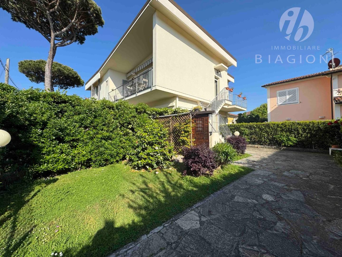 Quadrilocale in vendita, Pietrasanta tonfano