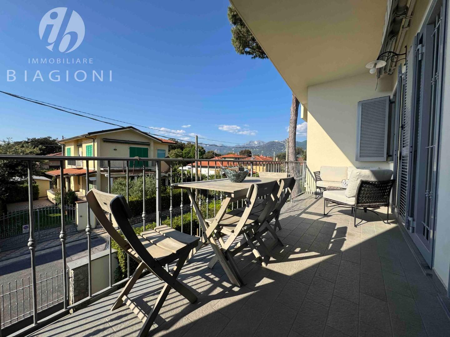 Quadrilocale in vendita, Pietrasanta tonfano